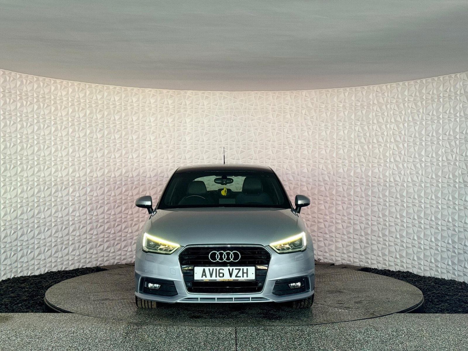 Audi A1 1.6 TDI S line Sportback Euro 6 (s/s) 5dr 5dr Manual 2016