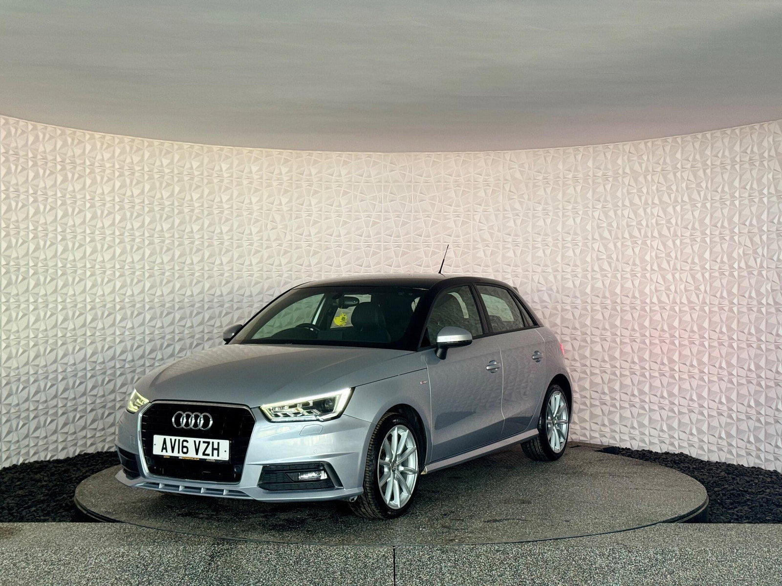 Audi A1 1.6 TDI S line Sportback Euro 6 (s/s) 5dr 5dr Manual 2016