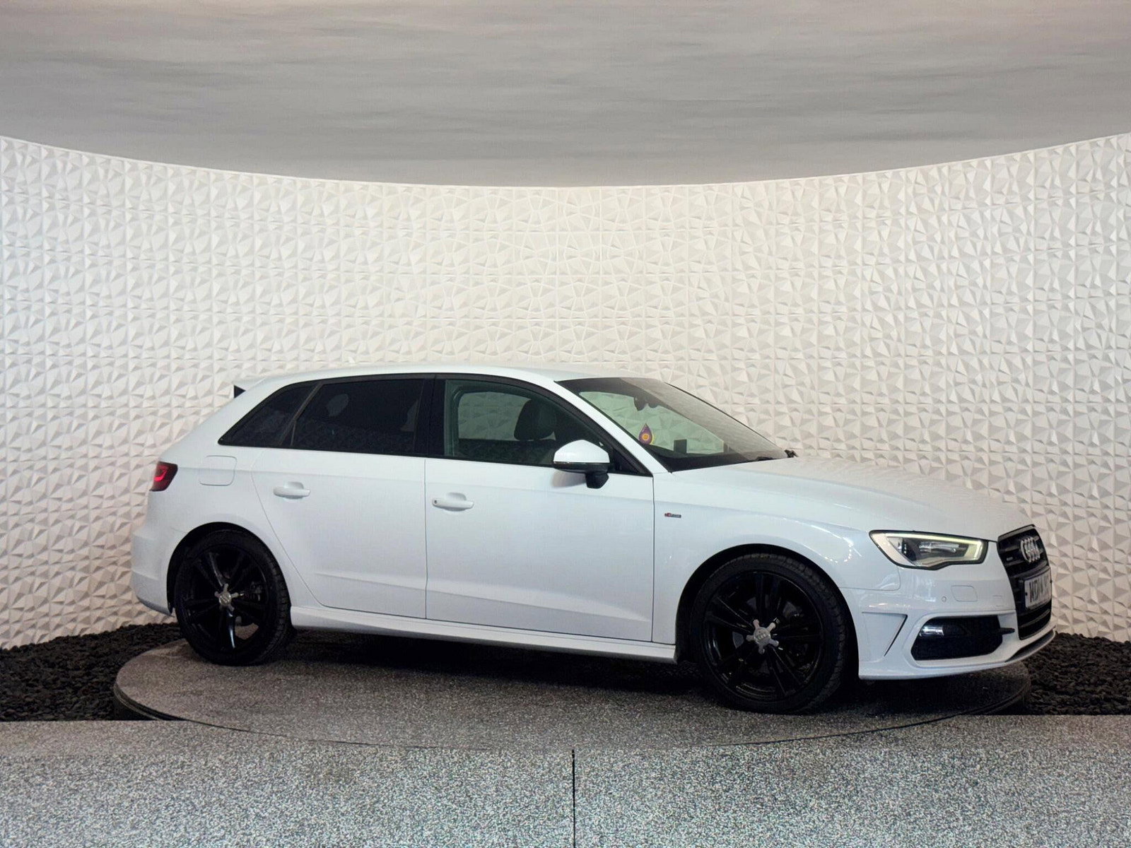 Audi A3 2.0 TDI S line Sportback S Tronic quattro Euro 6 (s/s) 5dr 5dr Automatic 2014