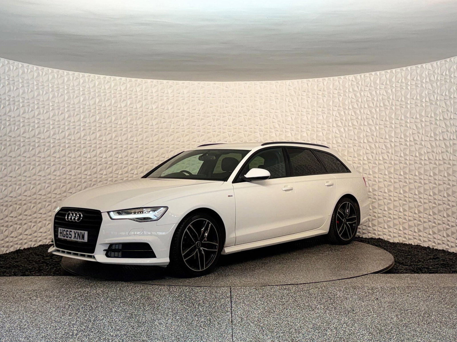 Audi A6 Avant 2.0 TDI ultra Black Edition S Tronic Euro 6 (s/s) 5dr 5dr Automatic 2015