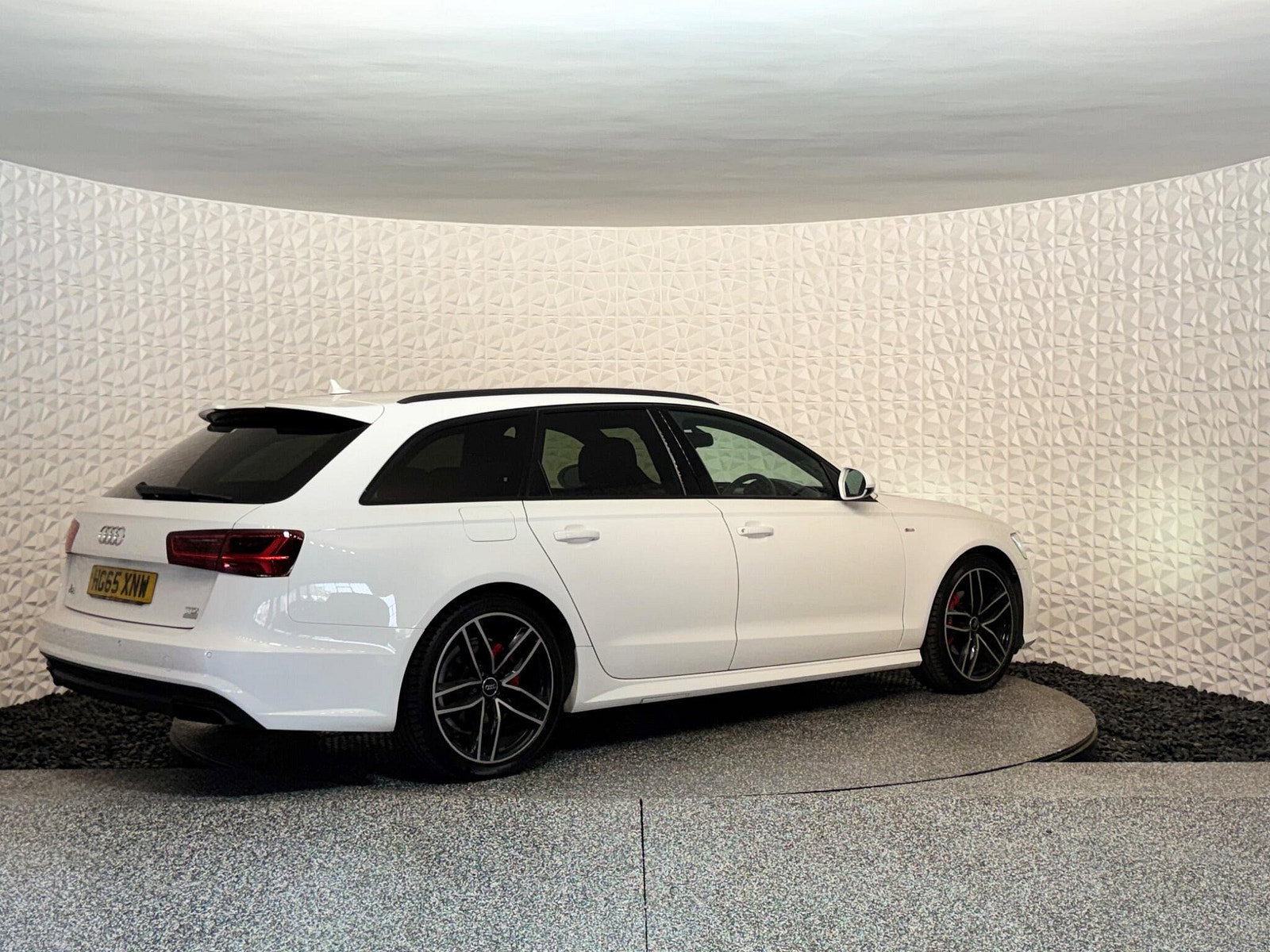 Audi A6 Avant 2.0 TDI ultra Black Edition S Tronic Euro 6 (s/s) 5dr 5dr Automatic 2015