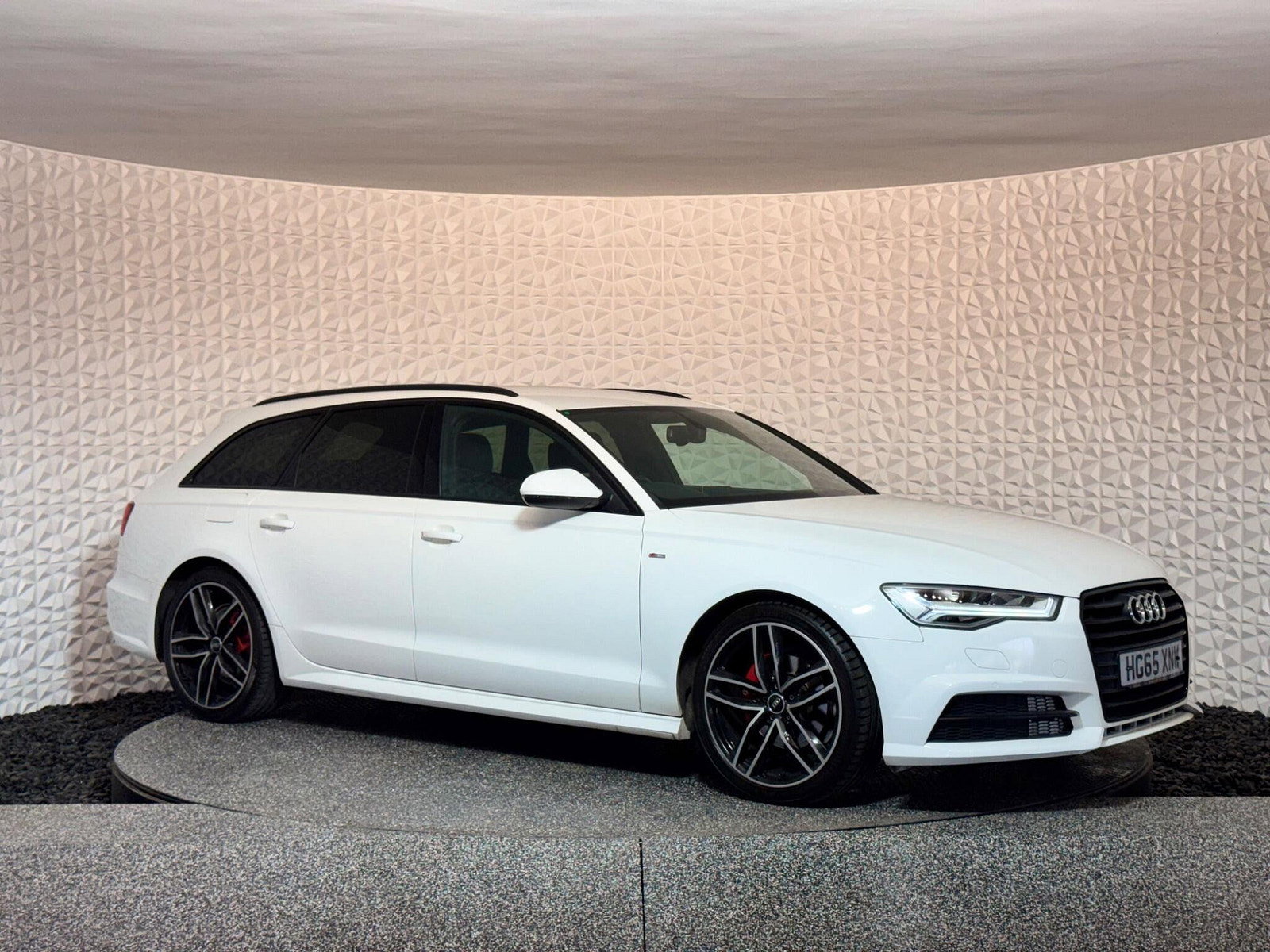 Audi A6 Avant 2.0 TDI ultra Black Edition S Tronic Euro 6 (s/s) 5dr 5dr Automatic 2015