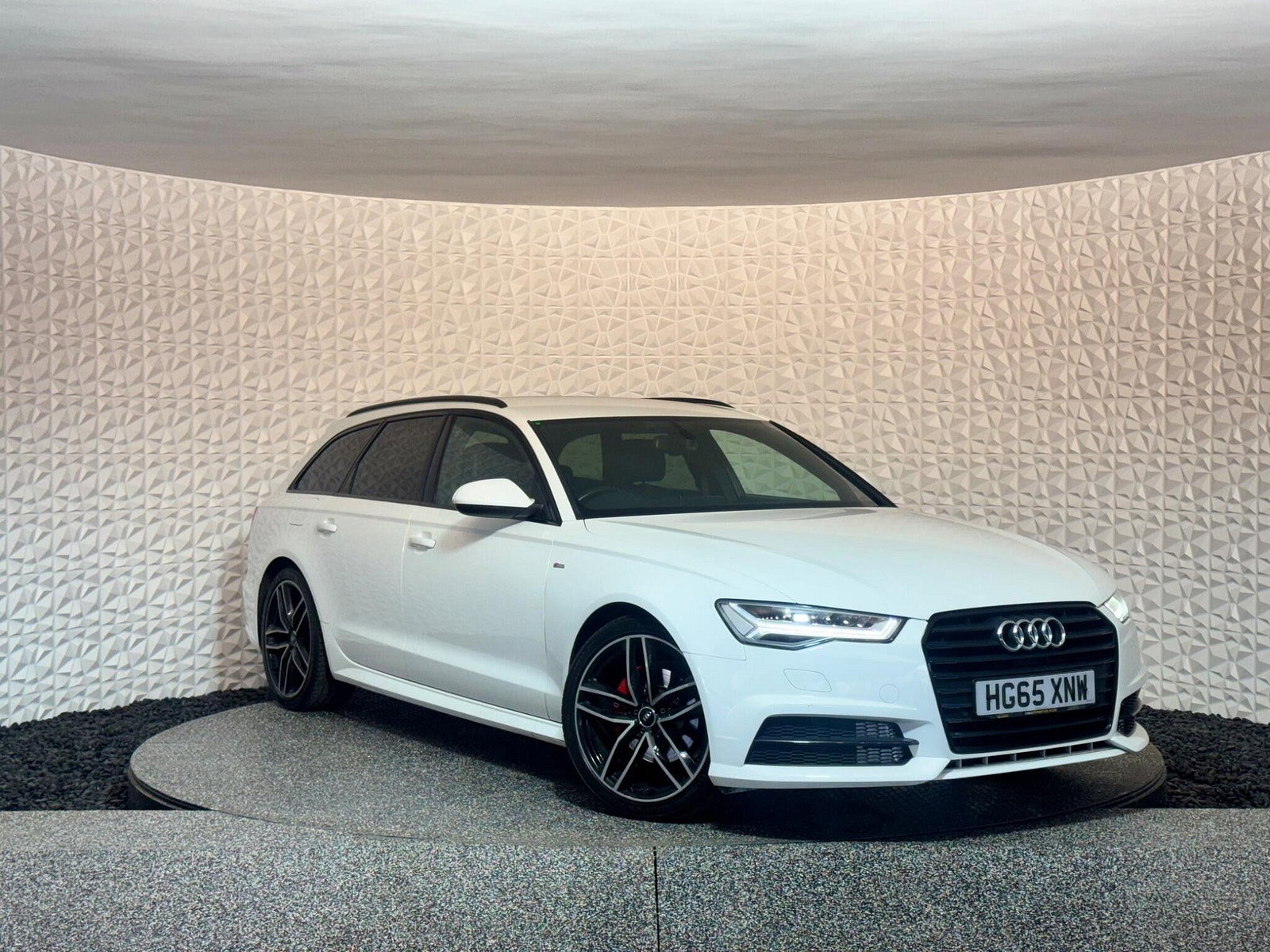 Audi A6 Avant 2.0 TDI ultra Black Edition S Tronic Euro 6 (s/s) 5dr 5dr Automatic 2015
