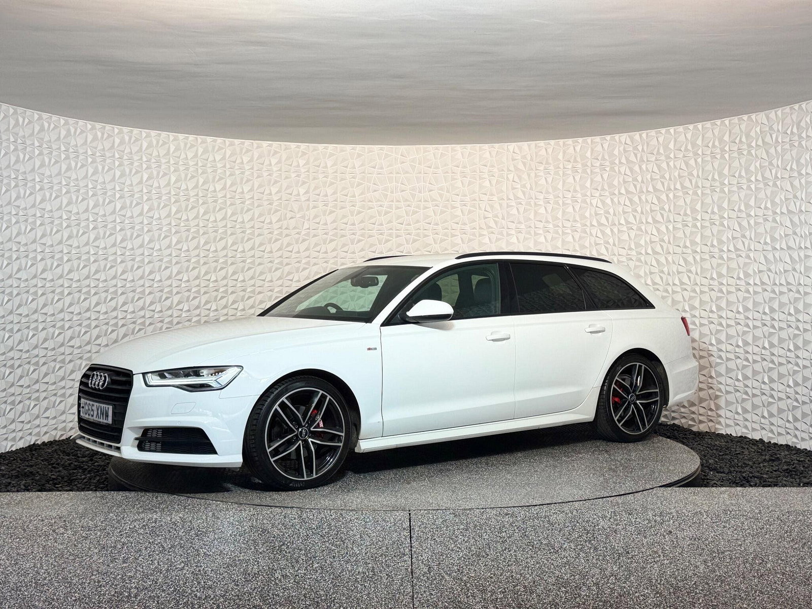 Audi A6 Avant 2.0 TDI ultra Black Edition S Tronic Euro 6 (s/s) 5dr 5dr Automatic 2015