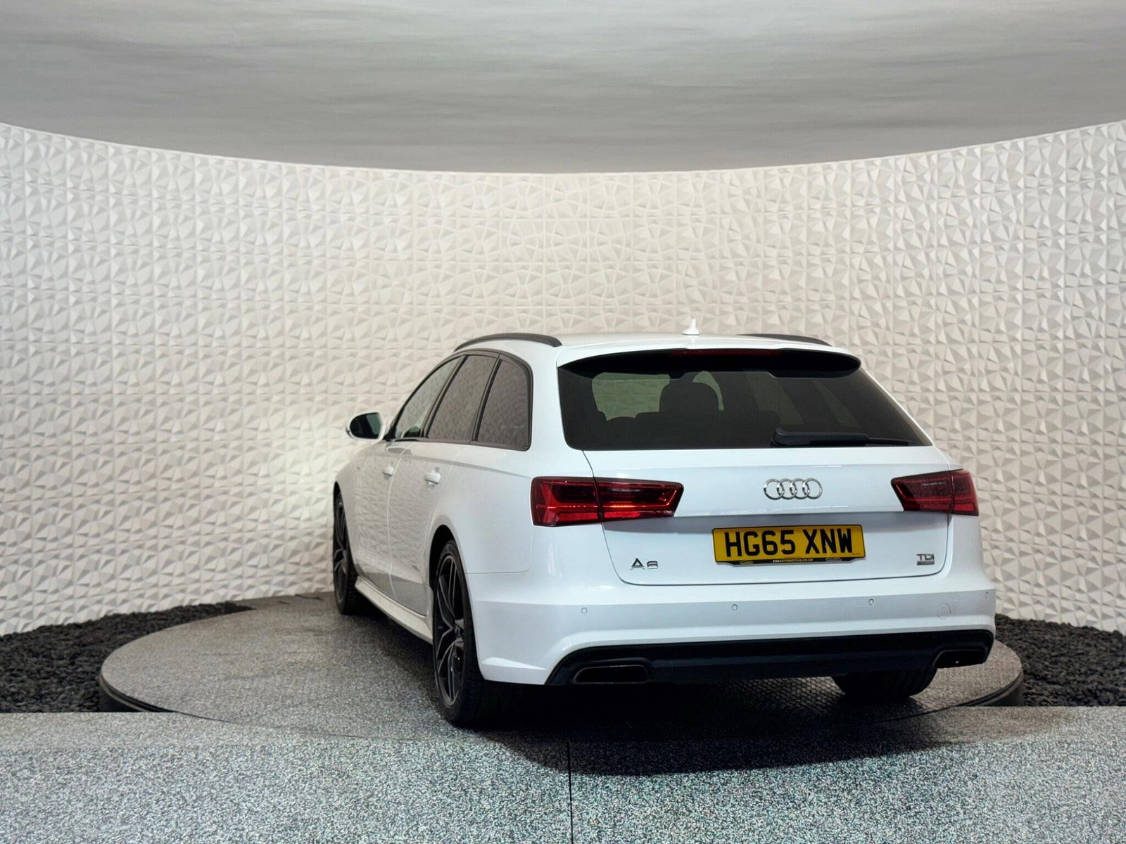 Audi A6 Avant 2.0 TDI ultra Black Edition S Tronic Euro 6 (s/s) 5dr 5dr Automatic 2015
