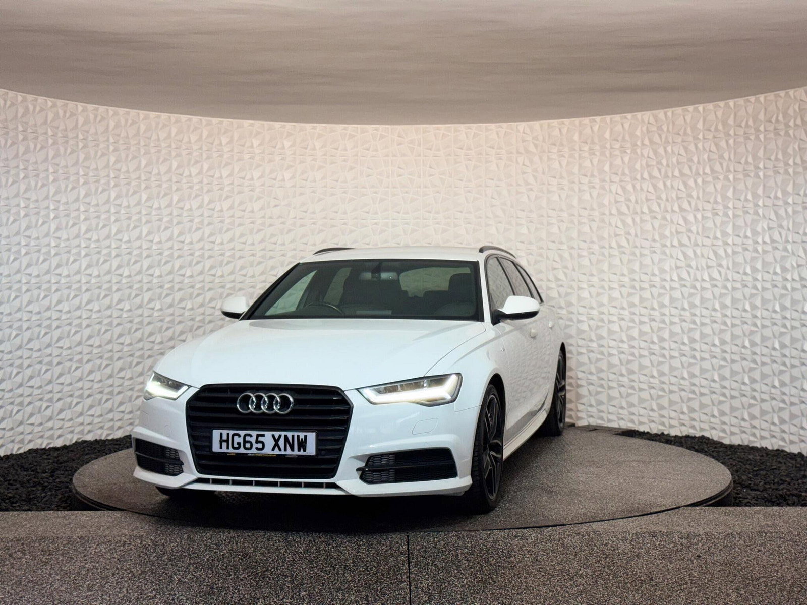 Audi A6 Avant 2.0 TDI ultra Black Edition S Tronic Euro 6 (s/s) 5dr 5dr Automatic 2015