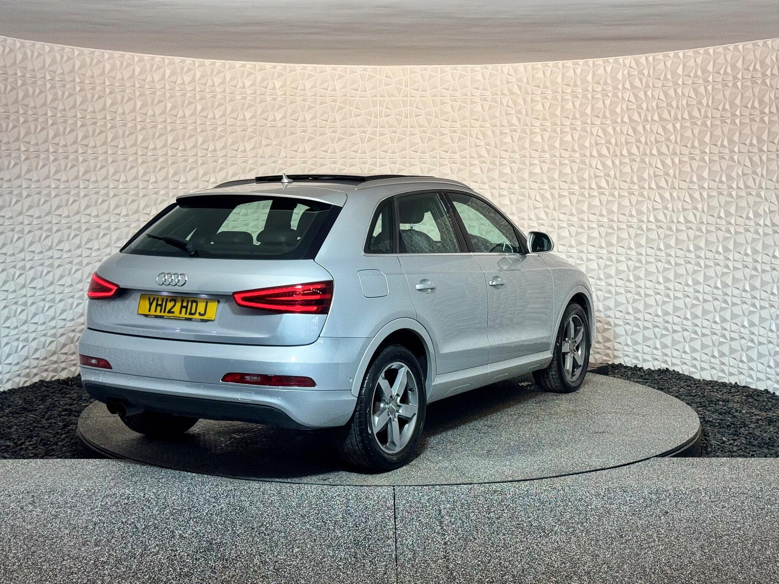 Audi Q3 2.0 TDI SE S Tronic quattro Euro 5 (s/s) 5dr 5dr Automatic 2012