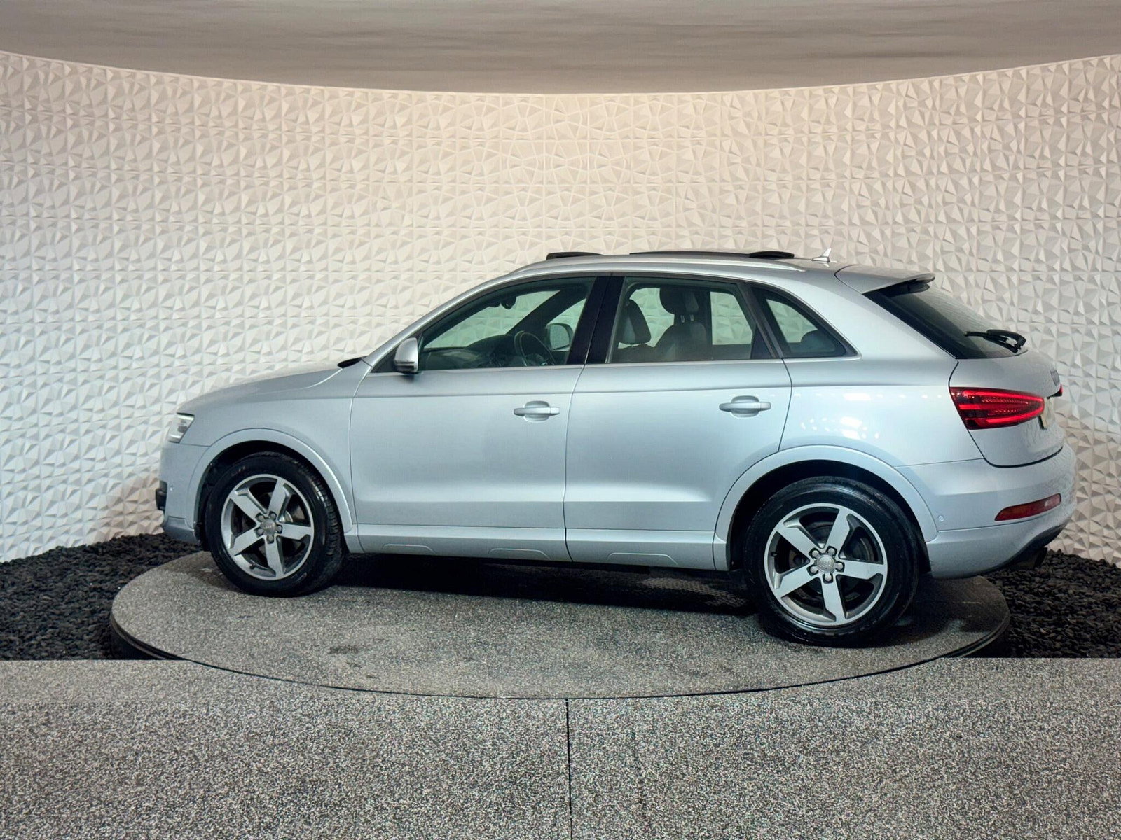 Audi Q3 2.0 TDI SE S Tronic quattro Euro 5 (s/s) 5dr 5dr Automatic 2012