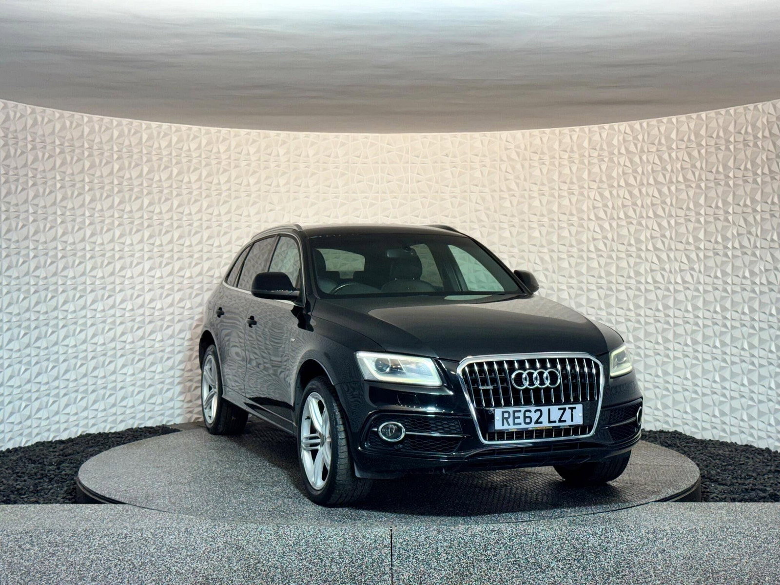 Audi Q5 2.0 TDI S line Plus quattro Euro 5 (s/s) 5dr 5dr Manual 2012