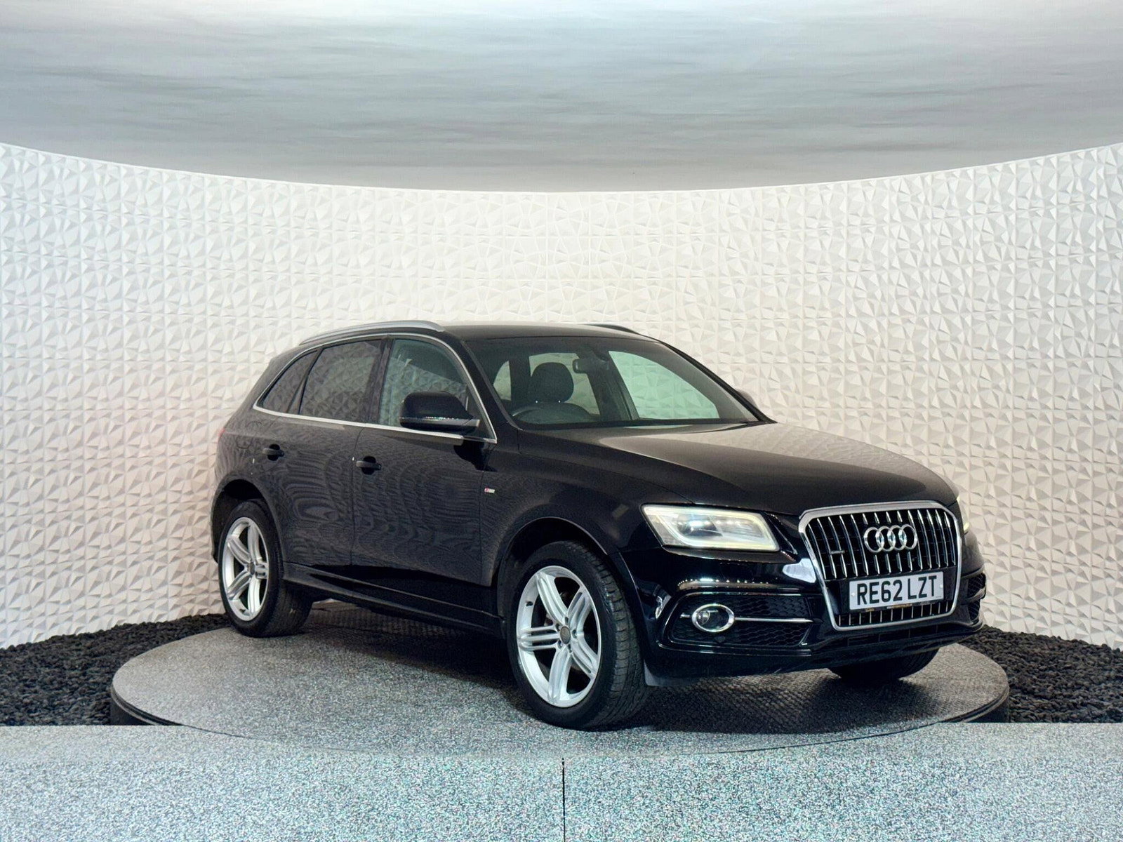 Audi Q5 2.0 TDI S line Plus quattro Euro 5 (s/s) 5dr 5dr Manual 2012