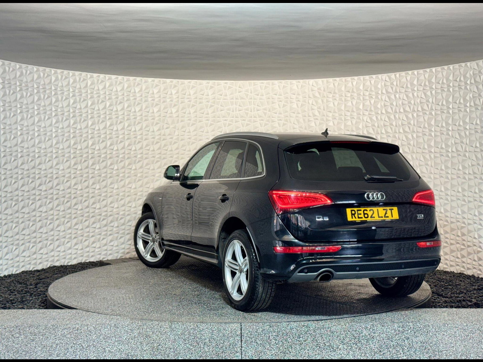 Audi Q5 2.0 TDI S line Plus quattro Euro 5 (s/s) 5dr 5dr Manual 2012