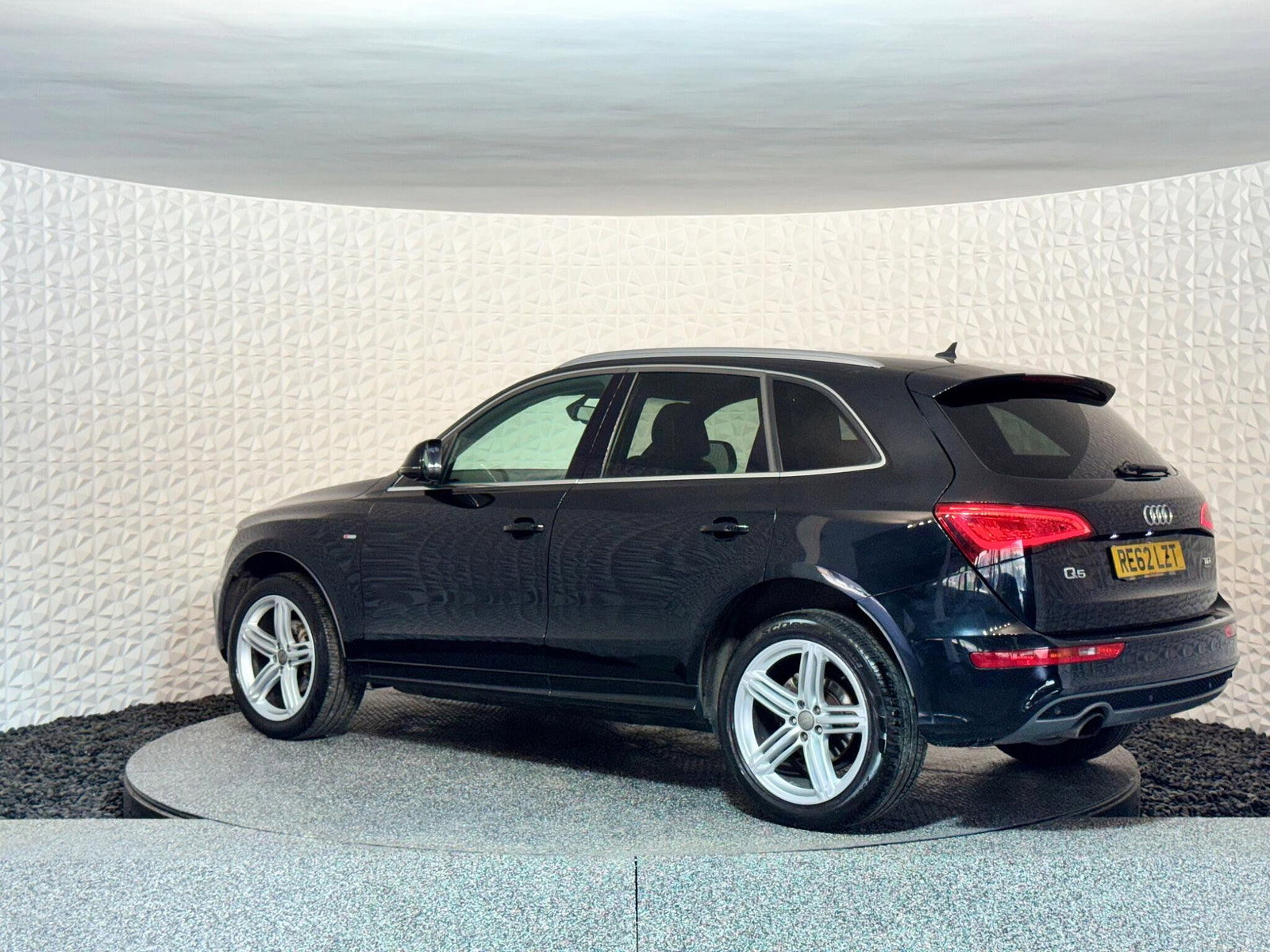 Audi Q5 2.0 TDI S line Plus quattro Euro 5 (s/s) 5dr 5dr Manual 2012