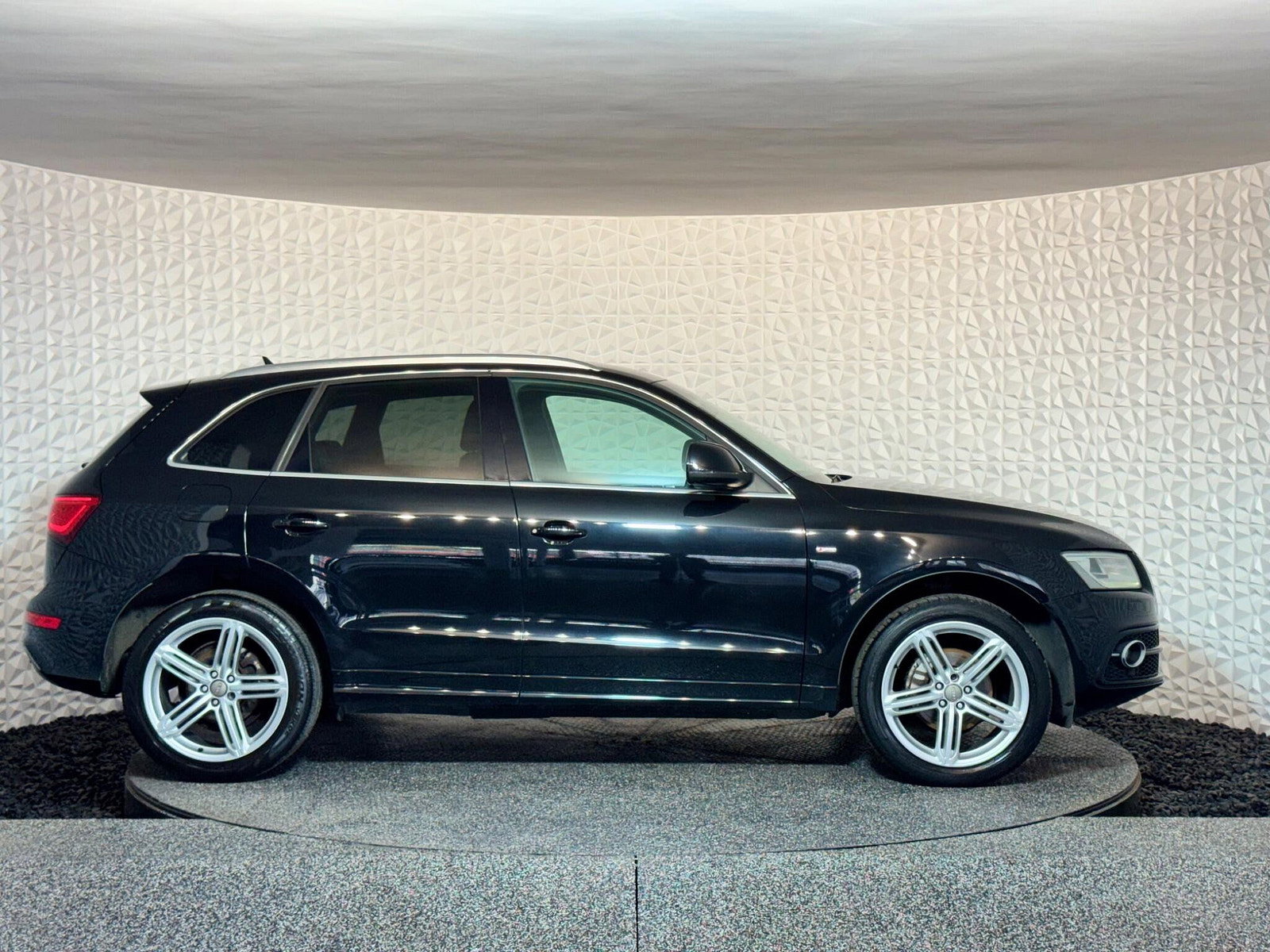 Audi Q5 2.0 TDI S line Plus quattro Euro 5 (s/s) 5dr 5dr Manual 2012