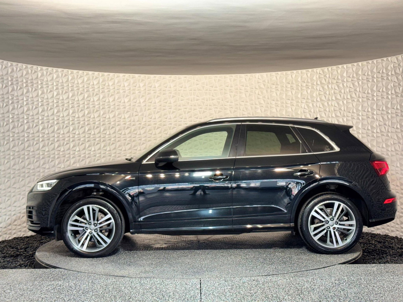Audi Q5 2.0 TFSI S line S Tronic quattro Euro 6 (s/s) 5dr 5dr Automatic 2018