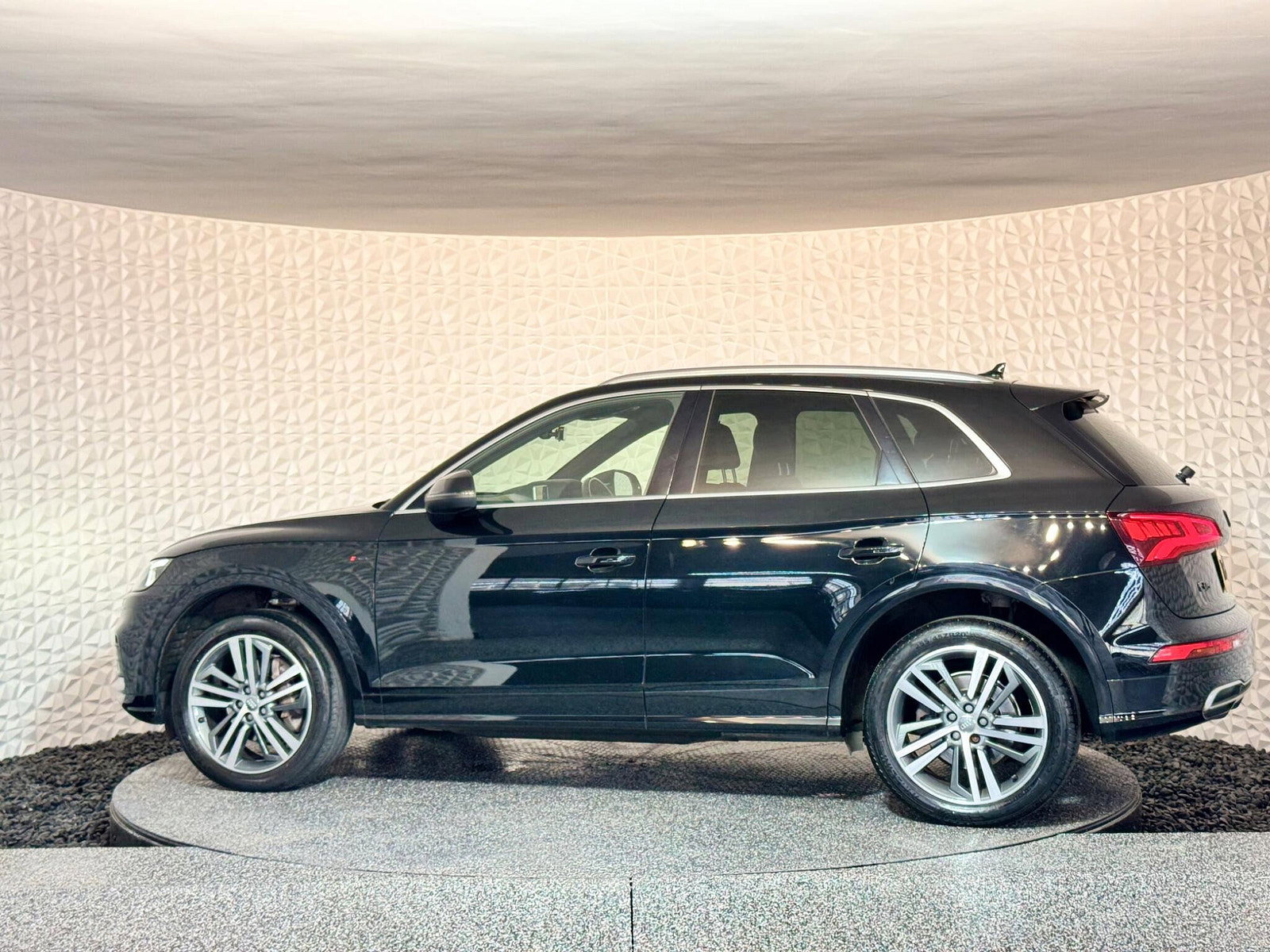 Audi Q5 2.0 TFSI S line S Tronic quattro Euro 6 (s/s) 5dr 5dr Automatic 2018