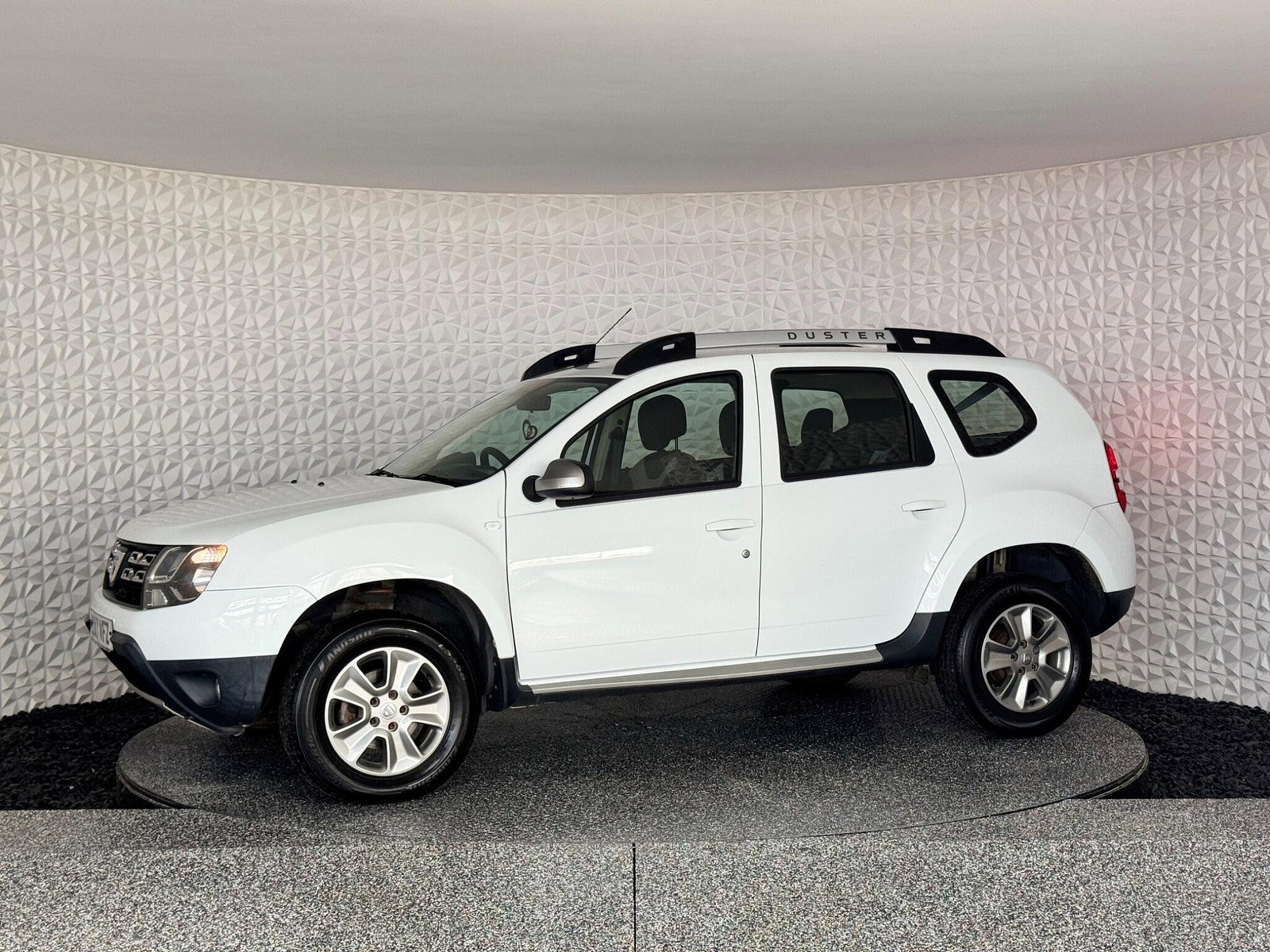 Dacia Duster 1.5 dCi Laureate EDC Euro 6 (s/s) 5dr 5dr Automatic 2017