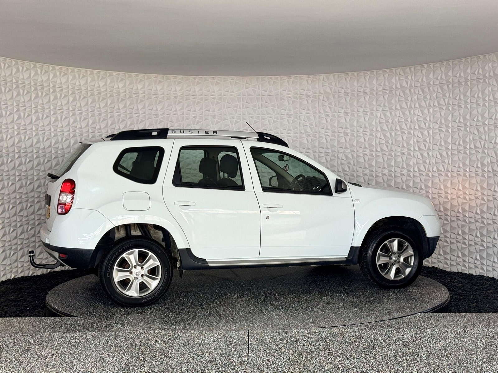 Dacia Duster 1.5 dCi Laureate EDC Euro 6 (s/s) 5dr 5dr Automatic 2017