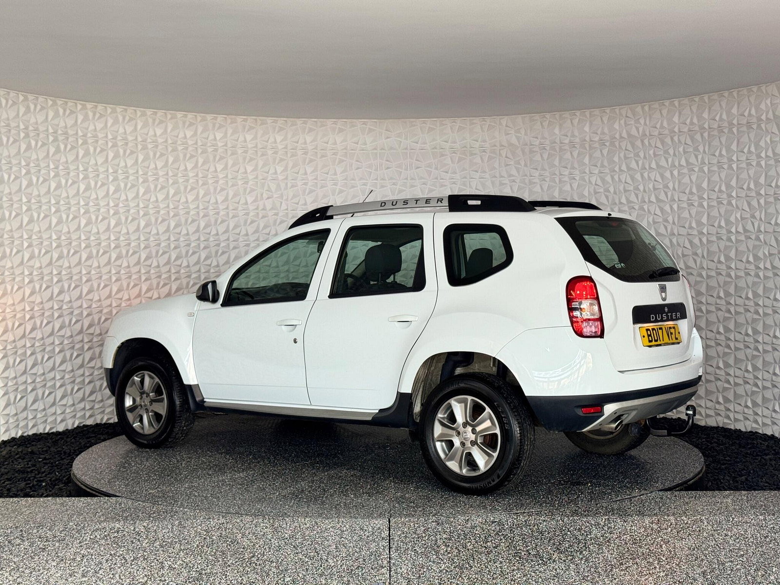 Dacia Duster 1.5 dCi Laureate EDC Euro 6 (s/s) 5dr 5dr Automatic 2017