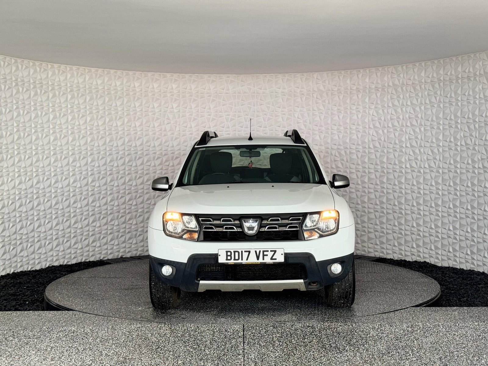 Dacia Duster 1.5 dCi Laureate EDC Euro 6 (s/s) 5dr 5dr Automatic 2017
