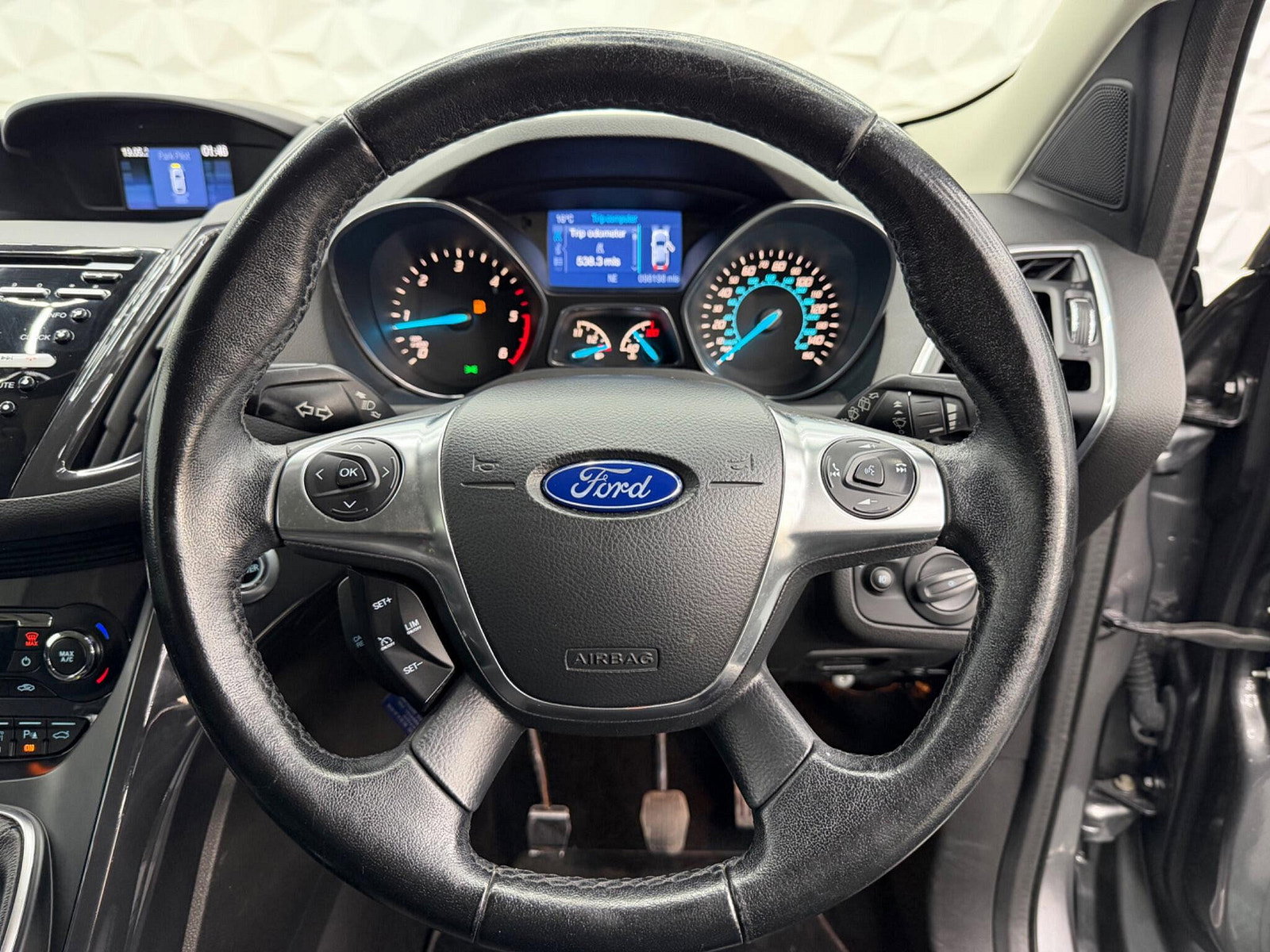 Ford Kuga 2.0 TDCi Titanium AWD Euro 5 5dr 5dr Manual 2013