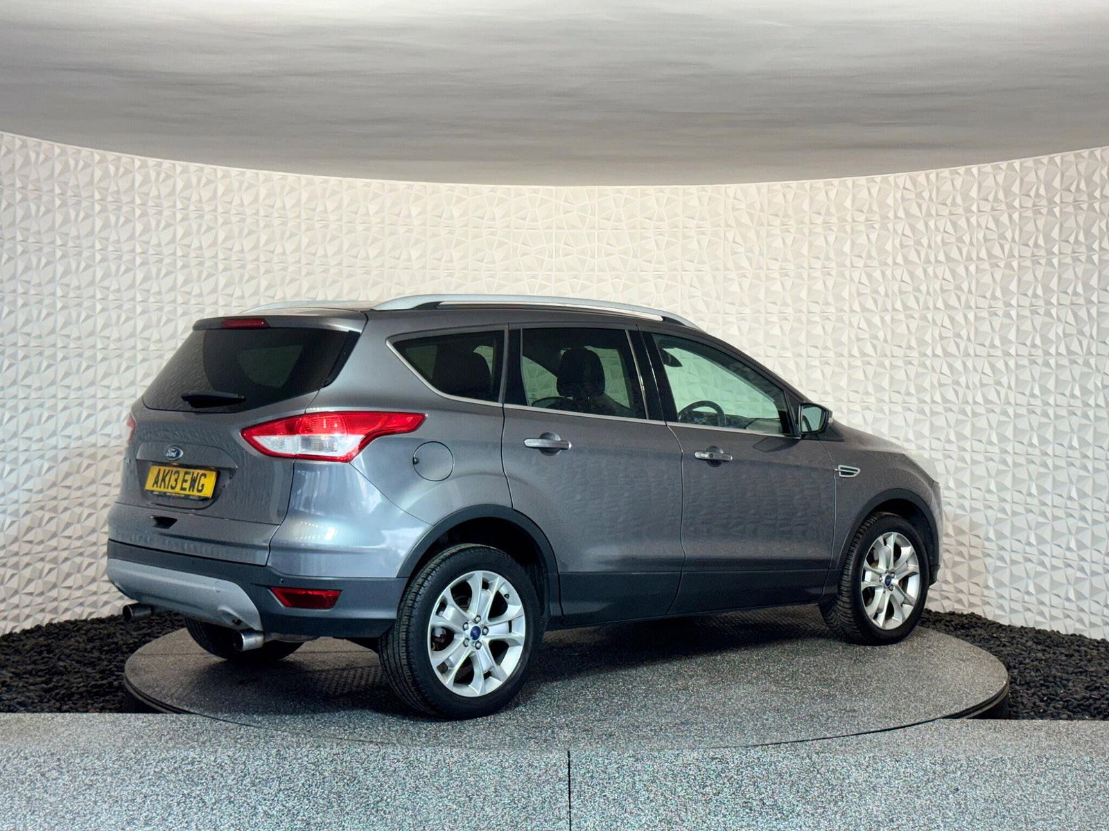 Ford Kuga 2.0 TDCi Titanium AWD Euro 5 5dr 5dr Manual 2013