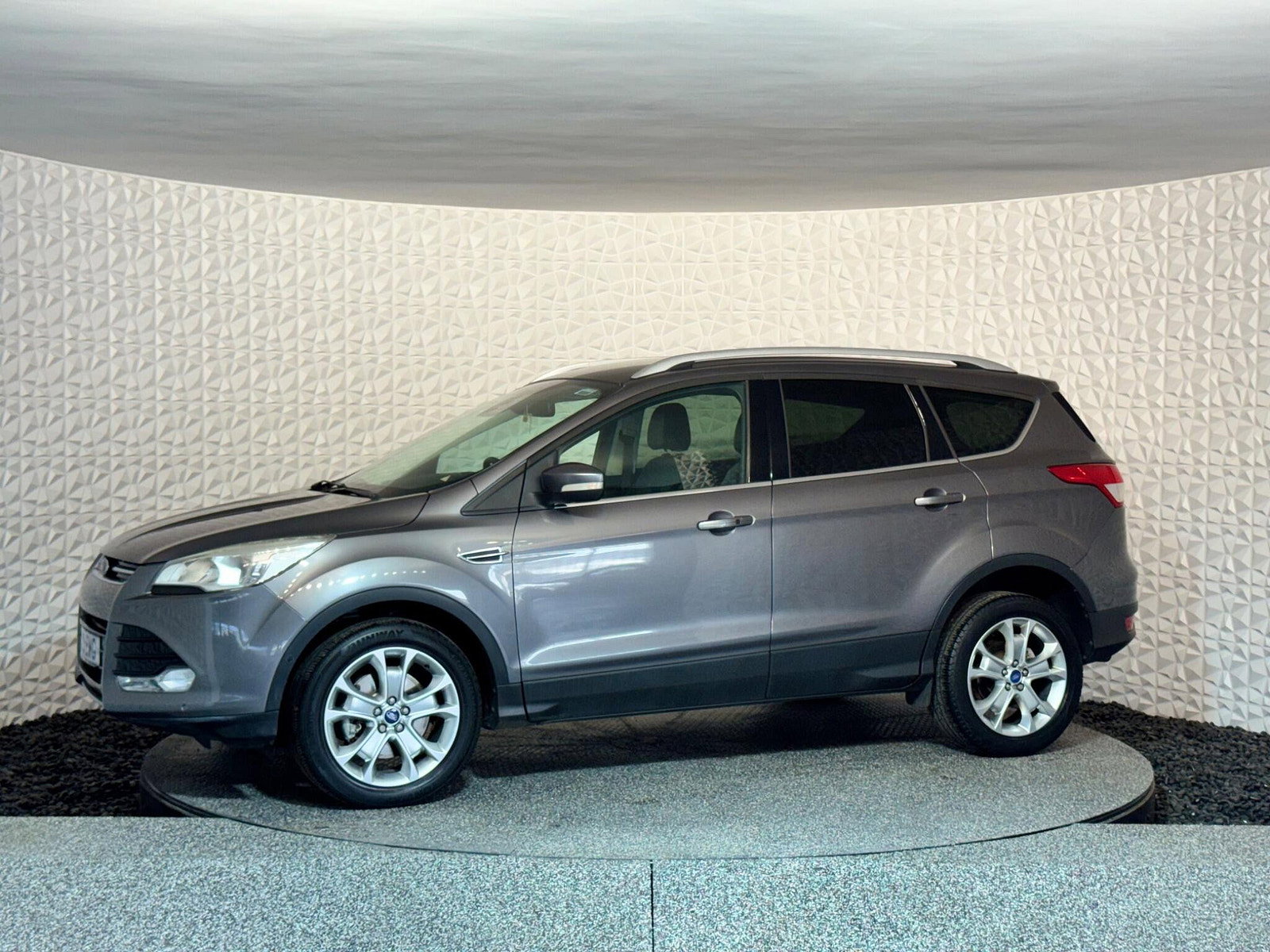 Ford Kuga 2.0 TDCi Titanium AWD Euro 5 5dr 5dr Manual 2013