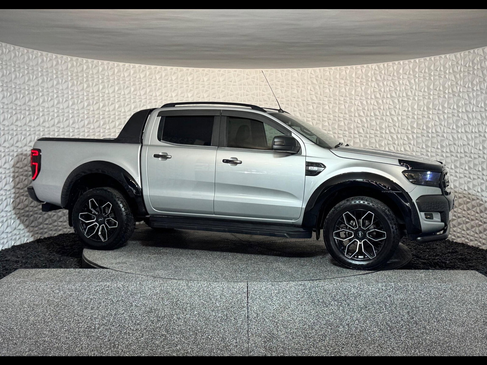 Ford Ranger 3.2 TDCi Wildtrak Auto 4WD Euro 5 4dr 4dr Automatic 2016