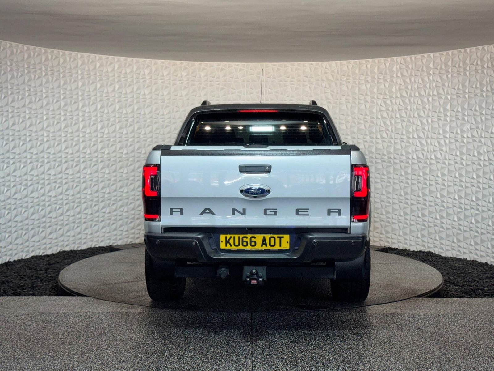 Ford Ranger 3.2 TDCi Wildtrak Auto 4WD Euro 5 4dr 4dr Automatic 2016