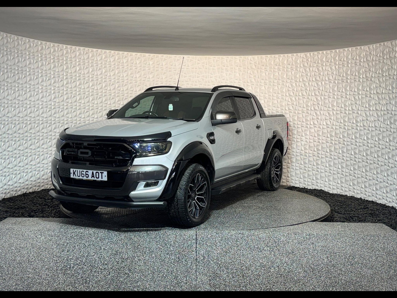 Ford Ranger 3.2 TDCi Wildtrak Auto 4WD Euro 5 4dr 4dr Automatic 2016