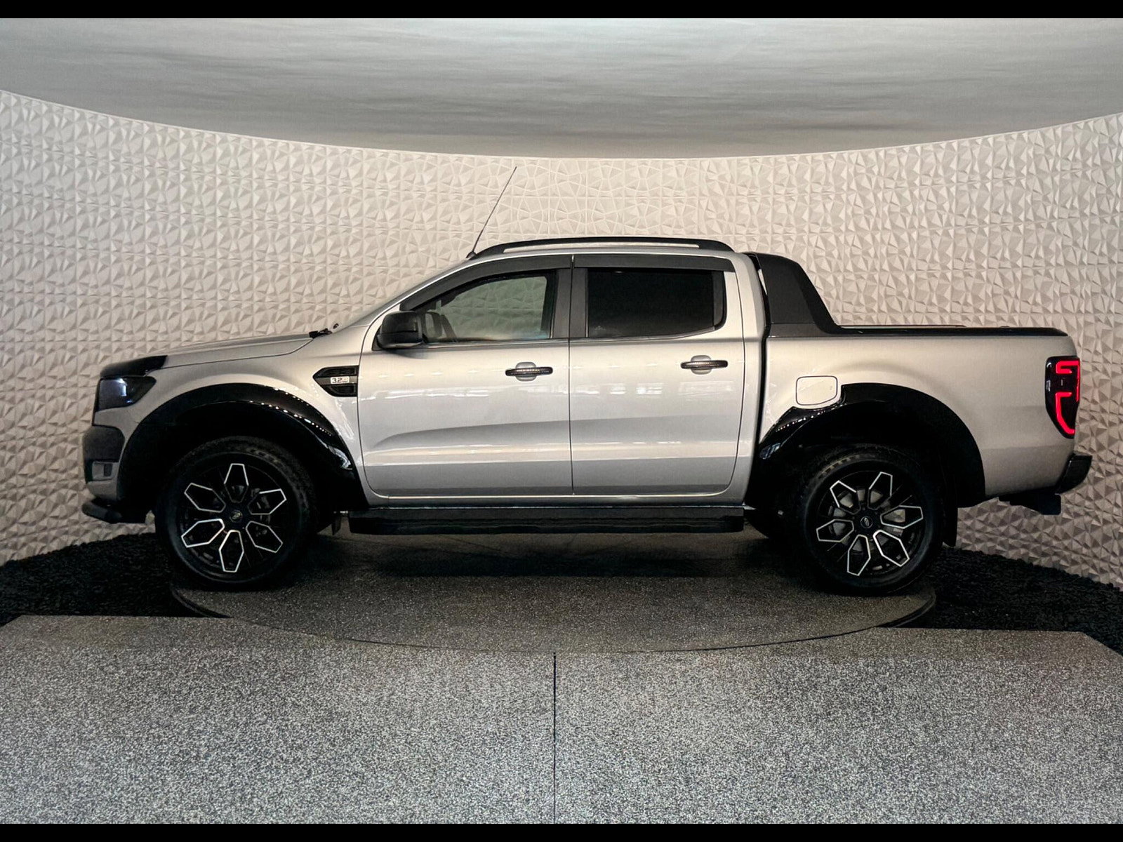 Ford Ranger 3.2 TDCi Wildtrak Auto 4WD Euro 5 4dr 4dr Automatic 2016