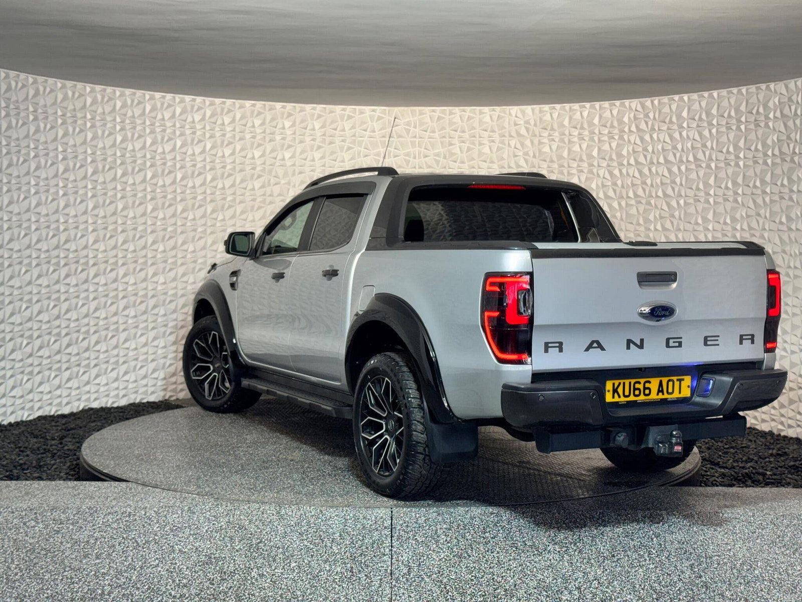 Ford Ranger 3.2 TDCi Wildtrak Auto 4WD Euro 5 4dr 4dr Automatic 2016