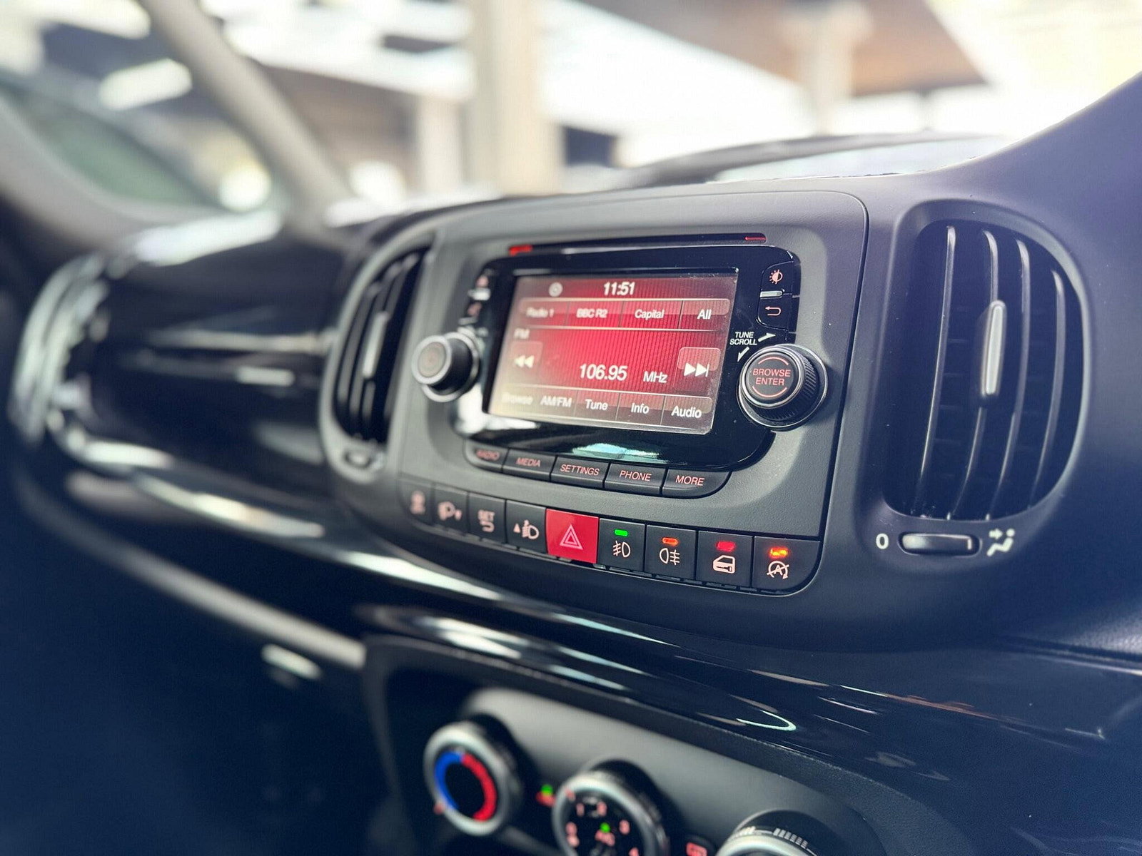 Fiat 500L 1.3 MultiJet Trekking Dualogic Euro 5 (s/s) 5dr 5dr Automatic 2014