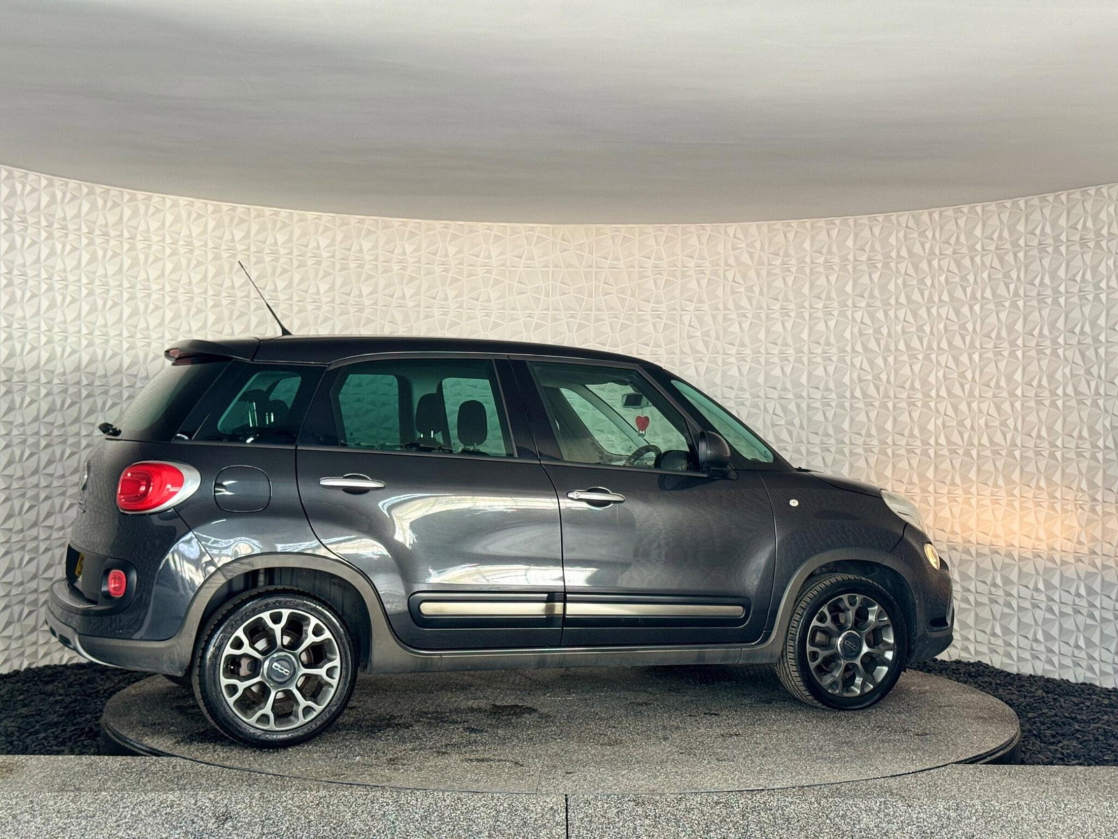 Fiat 500L 1.3 MultiJet Trekking Dualogic Euro 5 (s/s) 5dr 5dr Automatic 2014