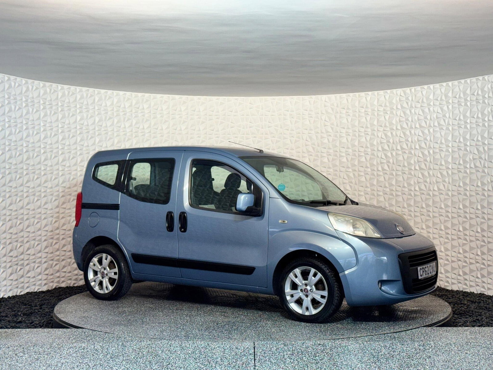 Fiat Qubo 1.3 MultiJet My Life Dualogic Euro 5 (s/s) 5dr 5dr Automatic 2012