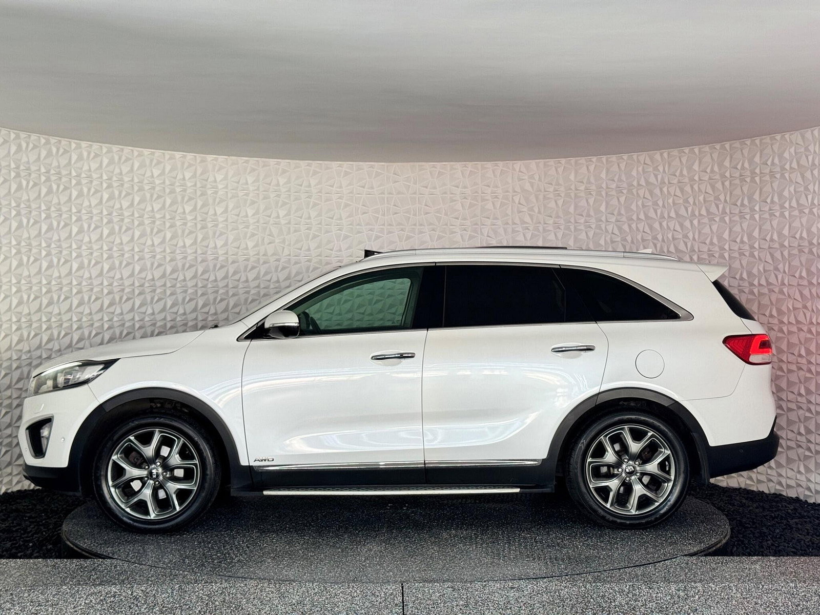 Kia Sorento 2.2 CRDi KX-4 Auto AWD Euro 6 5dr 5dr Automatic 2015