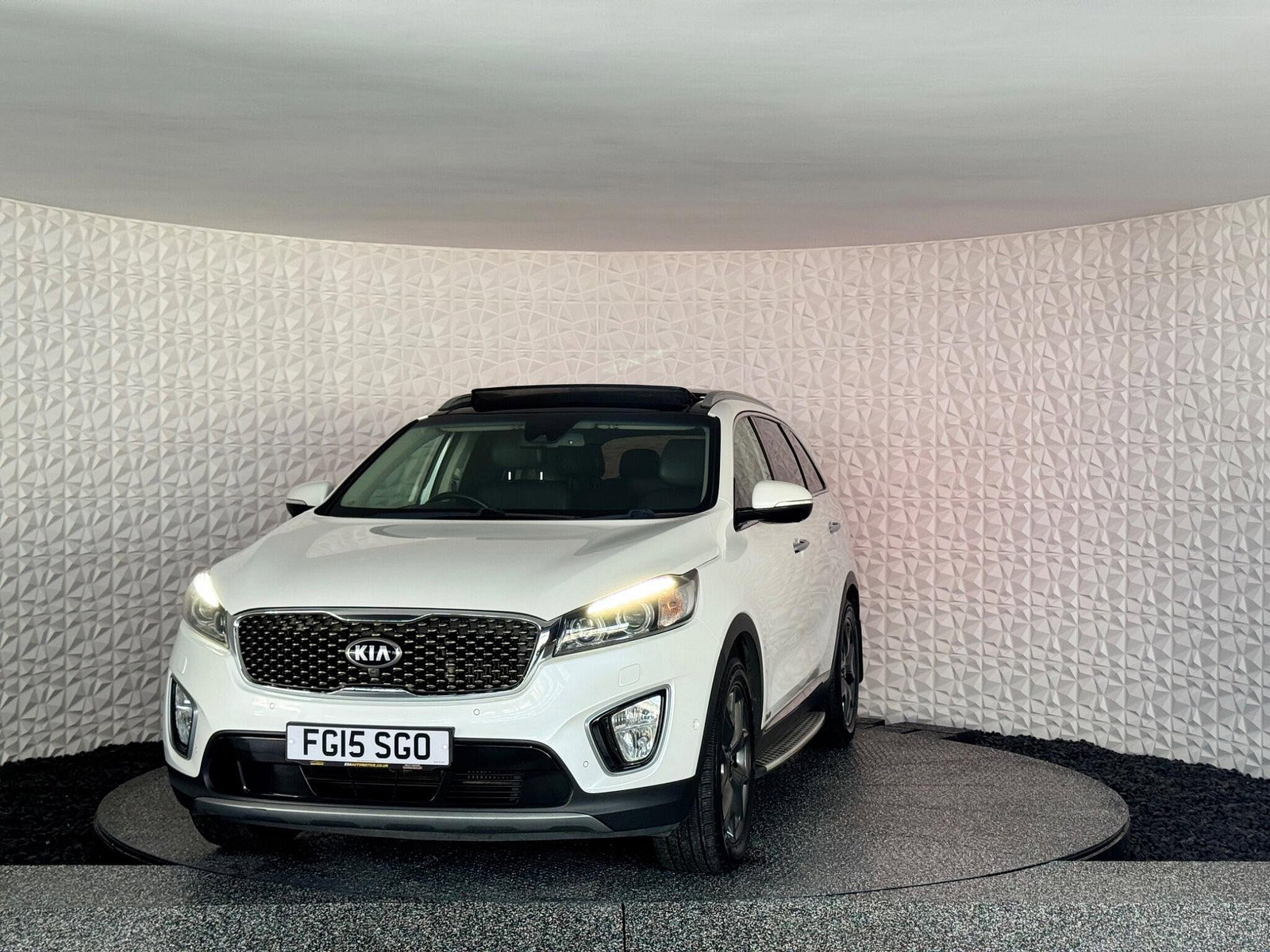 Kia Sorento 2.2 CRDi KX-4 Auto AWD Euro 6 5dr 5dr Automatic 2015