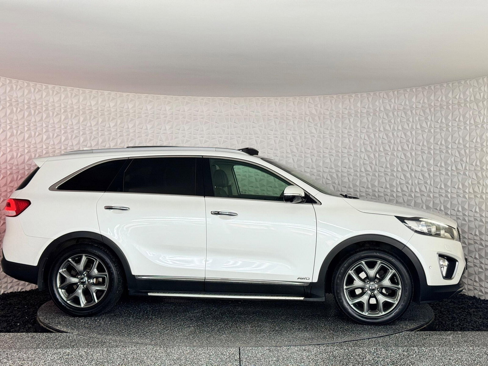 Kia Sorento 2.2 CRDi KX-4 Auto AWD Euro 6 5dr 5dr Automatic 2015