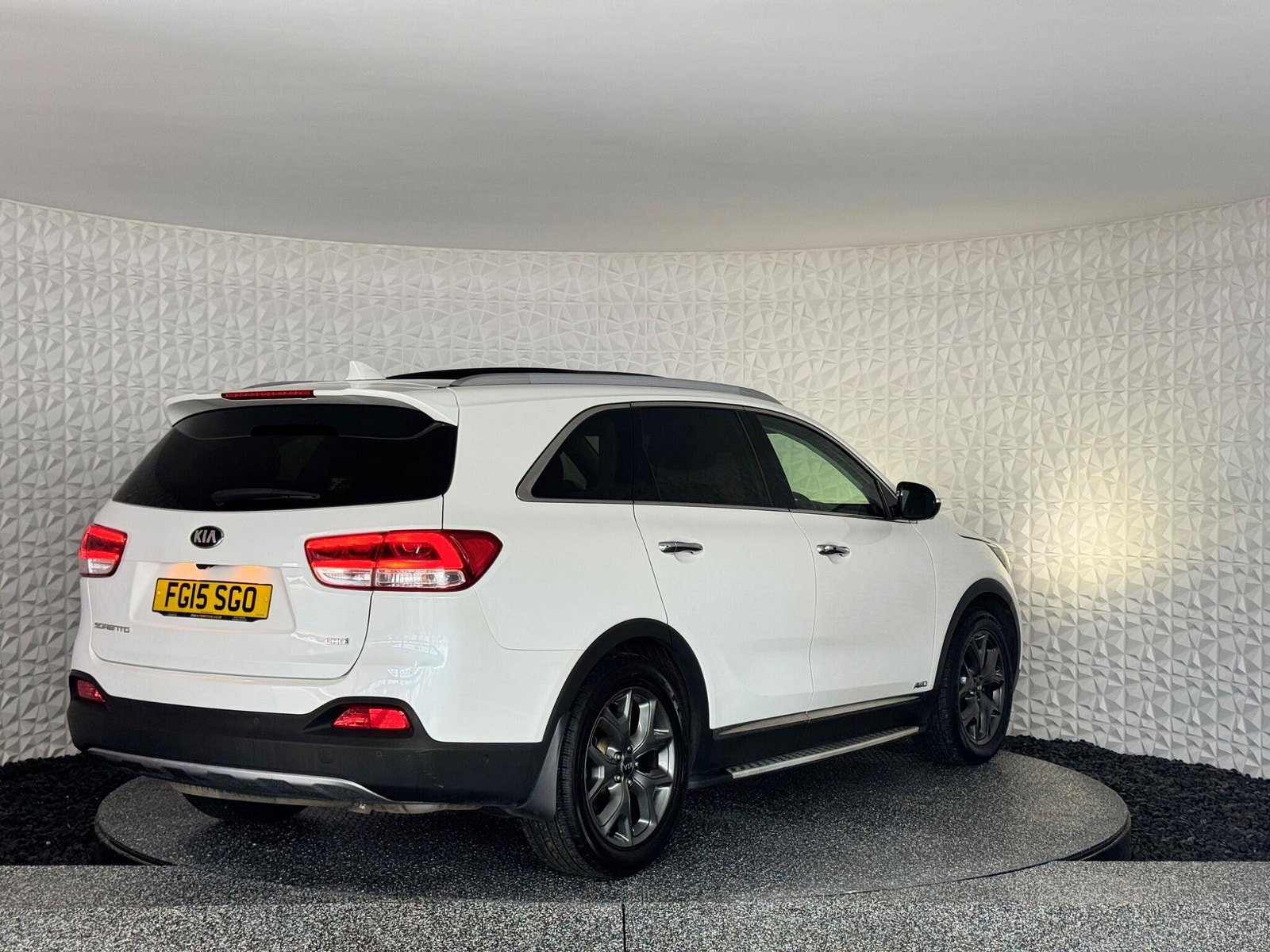 Kia Sorento 2.2 CRDi KX-4 Auto AWD Euro 6 5dr 5dr Automatic 2015