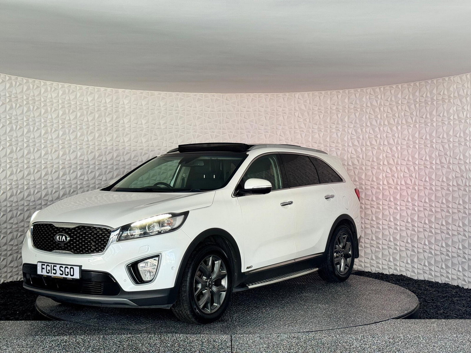 Kia Sorento 2.2 CRDi KX-4 Auto AWD Euro 6 5dr 5dr Automatic 2015
