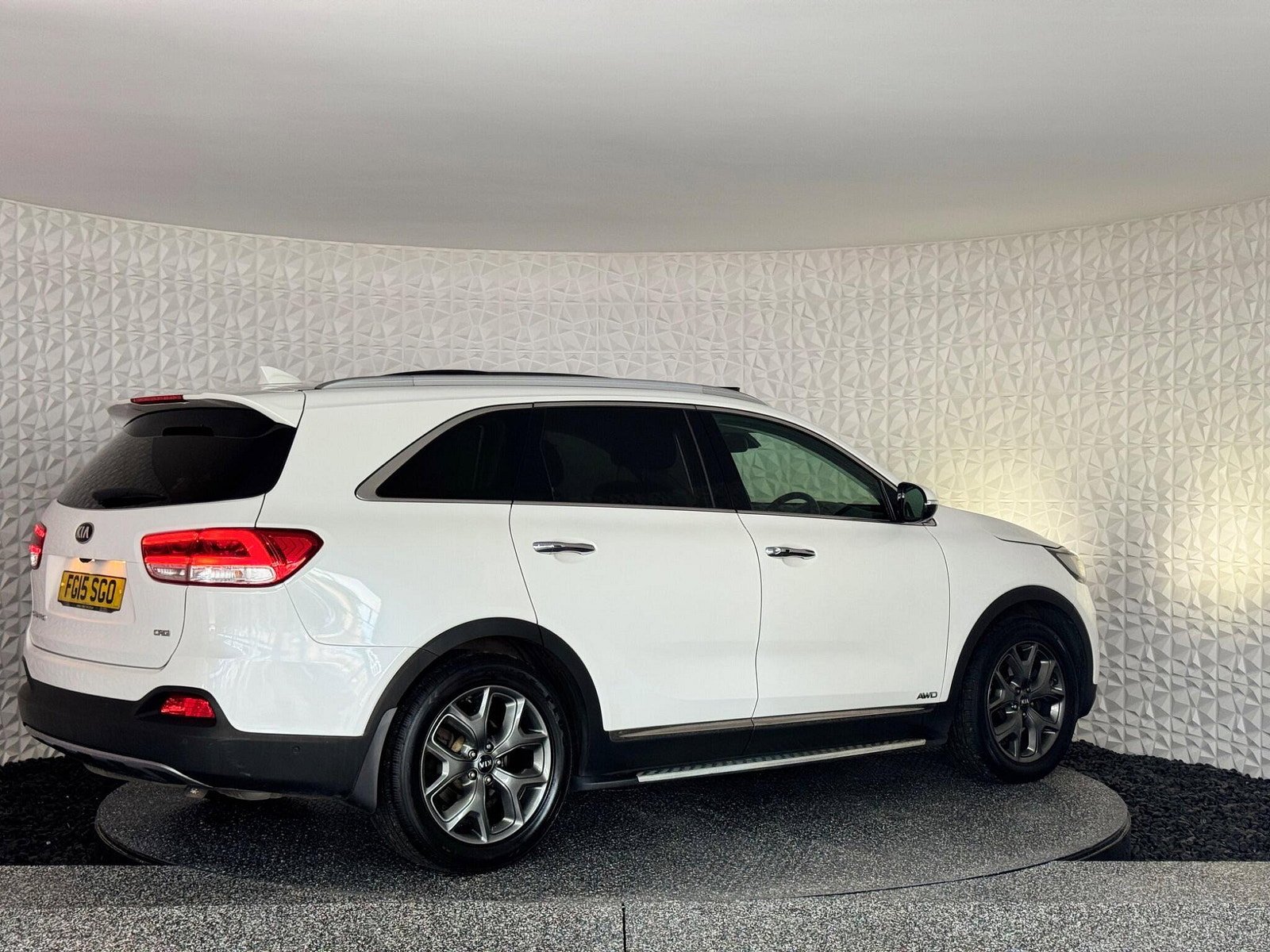 Kia Sorento 2.2 CRDi KX-4 Auto AWD Euro 6 5dr 5dr Automatic 2015
