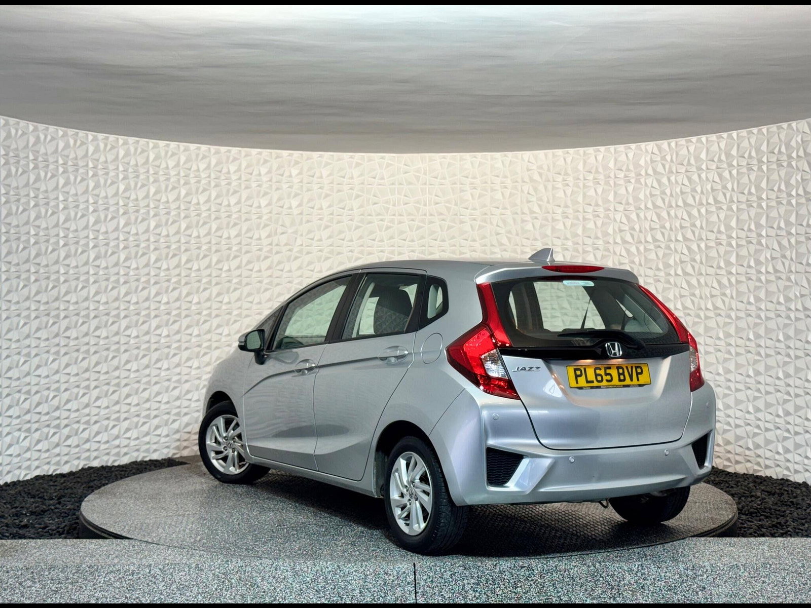 Honda Jazz 1.3 i-VTEC SE CVT Euro 6 (s/s) 5dr 5dr Automatic 2016