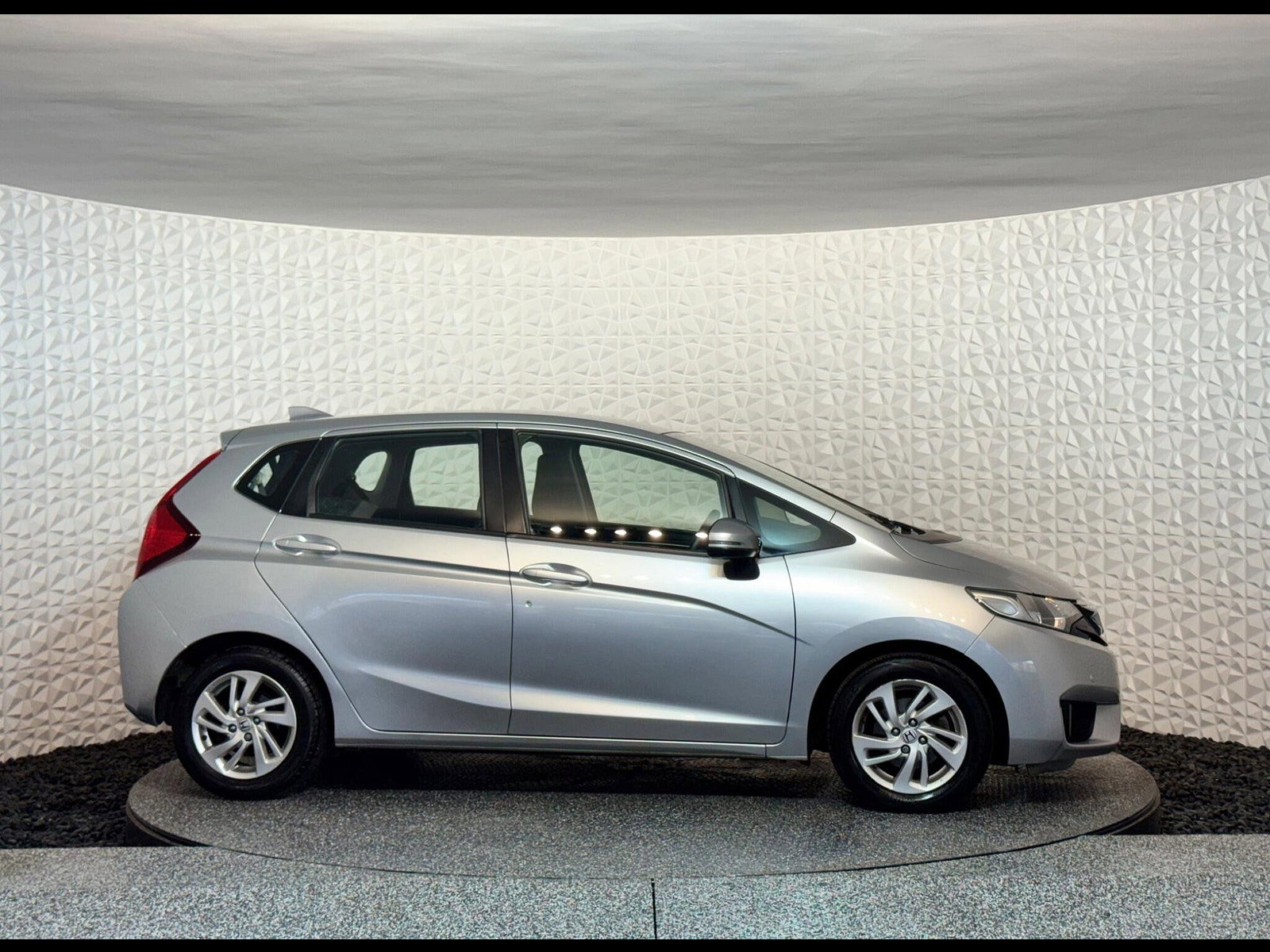 Honda Jazz 1.3 i-VTEC SE CVT Euro 6 (s/s) 5dr 5dr Automatic 2016