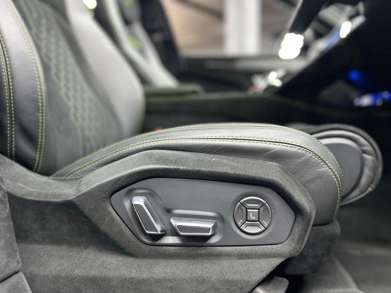 Lamborghini URUS 4.0 V8 BiTurbo Performante Auto 4WD Euro 6 5dr 5dr Automatic 2023