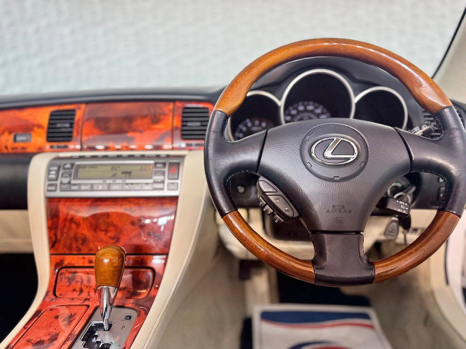 Lexus Sc 4.3 430 2dr 2dr Automatic 2009