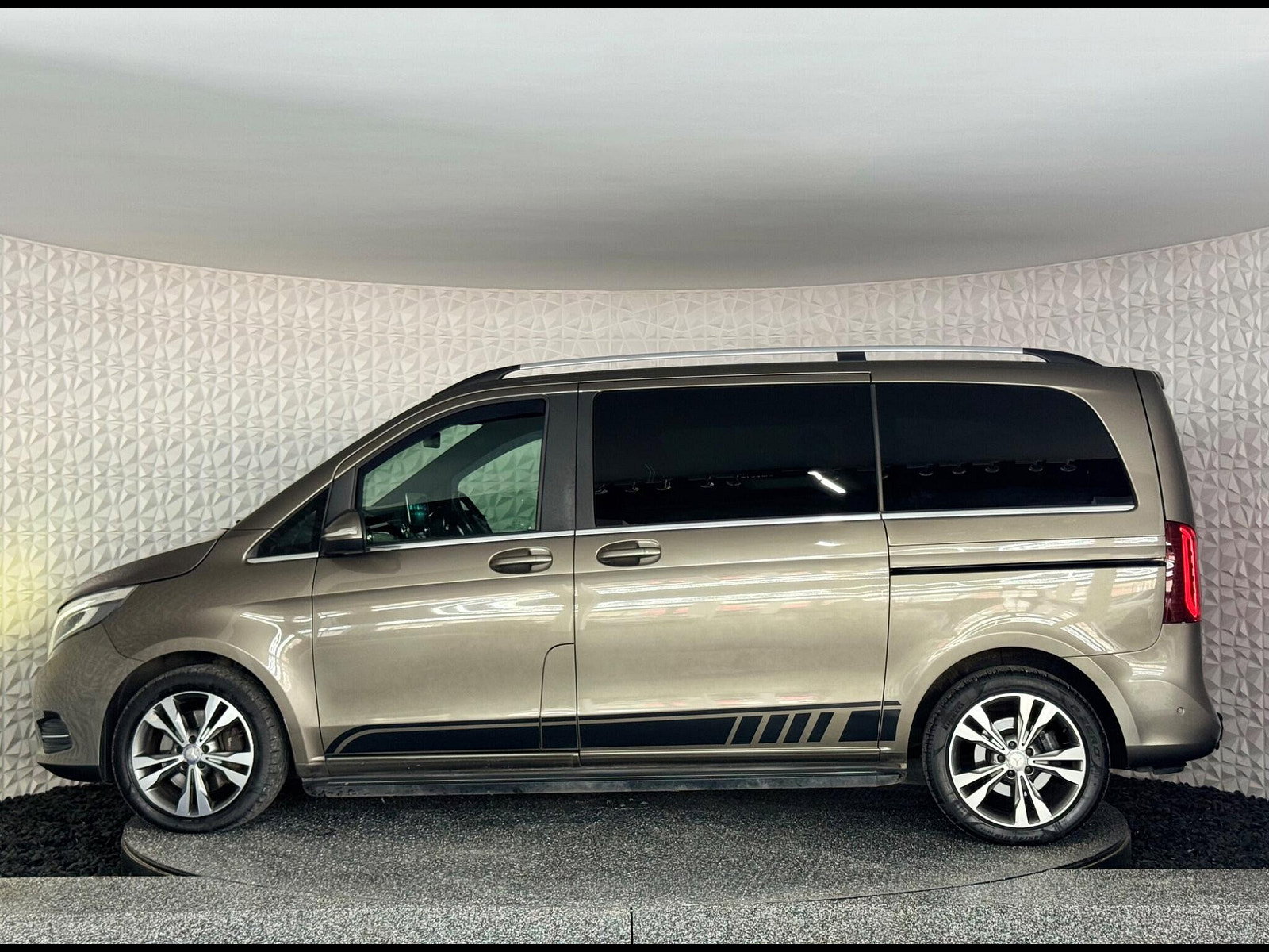 Mercedes-Benz V Class 2.2 V250d BlueTEC Sport G-Tronic+ Euro 6 (s/s) 5dr 7 Seat 5dr Automatic 2016