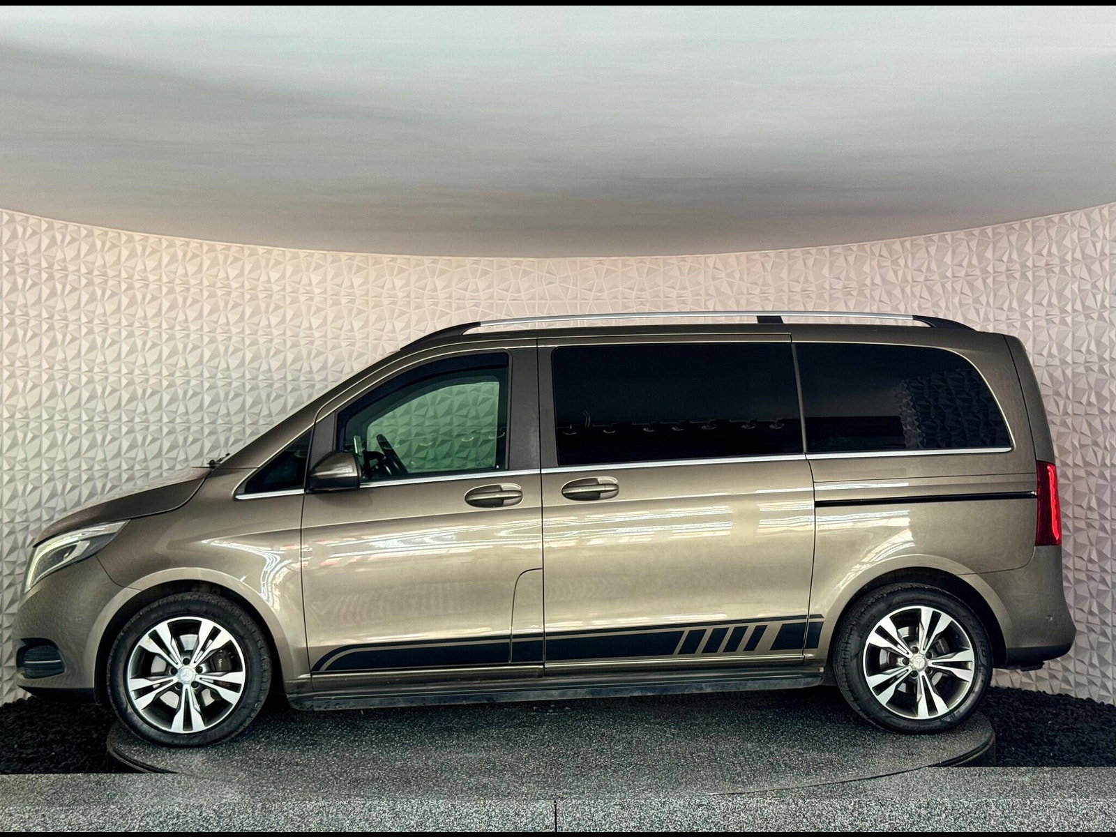 Mercedes-Benz V Class 2.2 V250d BlueTEC Sport G-Tronic+ Euro 6 (s/s) 5dr 7 Seat 5dr Automatic 2016