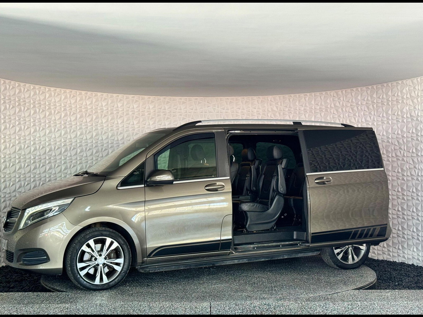 Mercedes-Benz V Class 2.2 V250d BlueTEC Sport G-Tronic+ Euro 6 (s/s) 5dr 7 Seat 5dr Automatic 2016