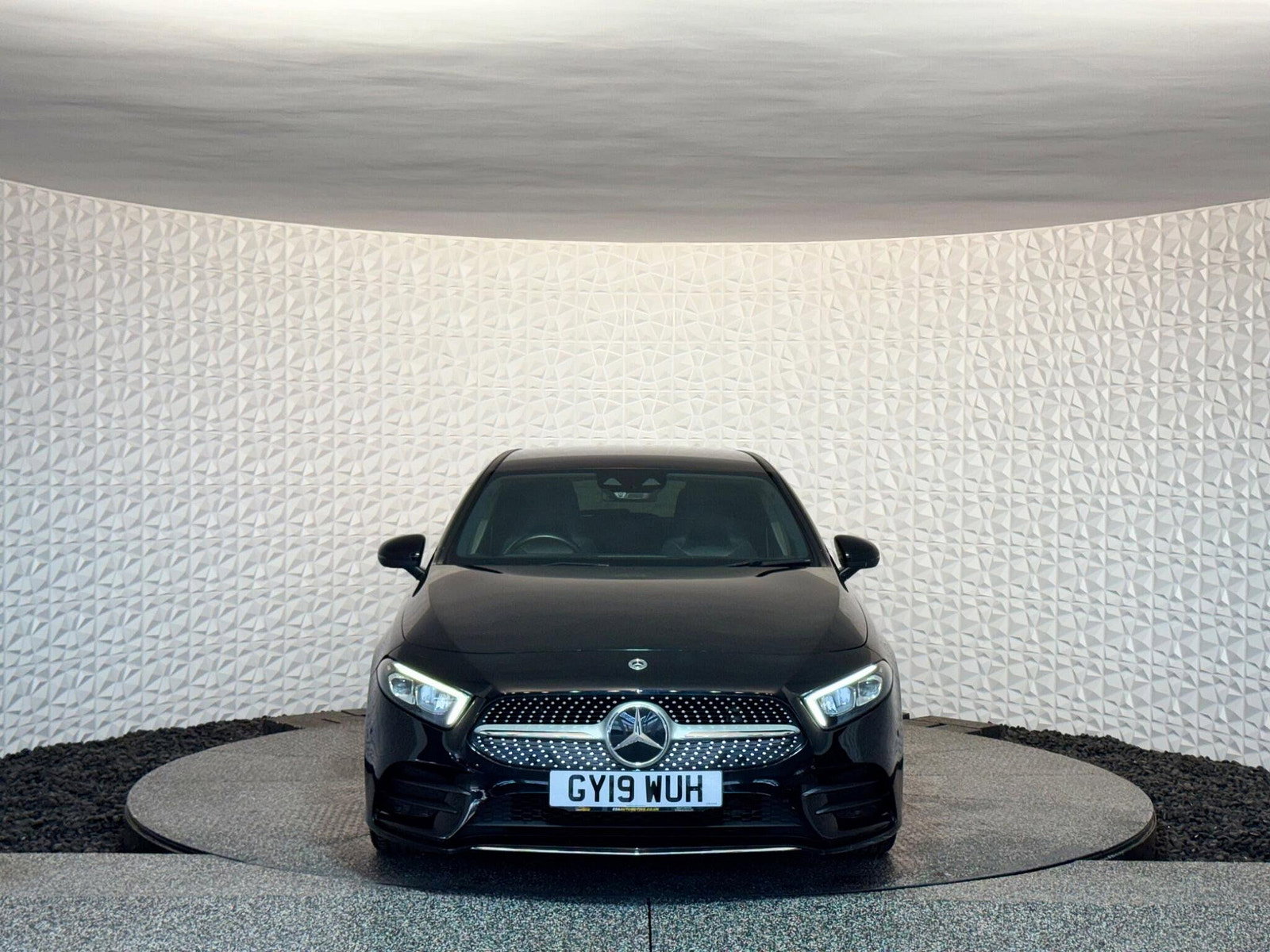 Mercedes-Benz A Class 1.3 A180 AMG Line (Premium) 7G-DCT Euro 6 (s/s) 5dr 5dr Automatic 2019