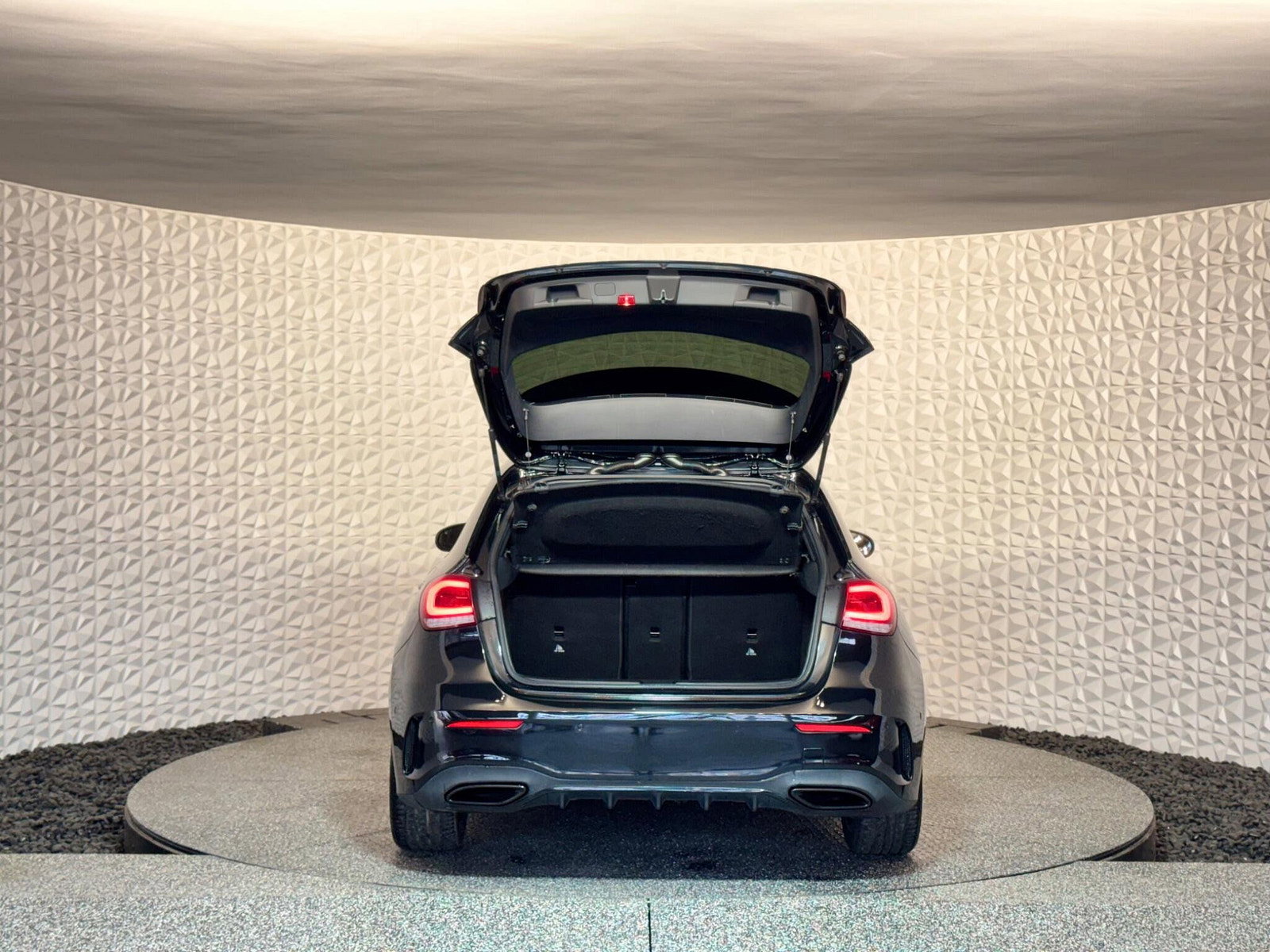 Mercedes-Benz A Class 1.3 A180 AMG Line (Premium) 7G-DCT Euro 6 (s/s) 5dr 5dr Automatic 2019