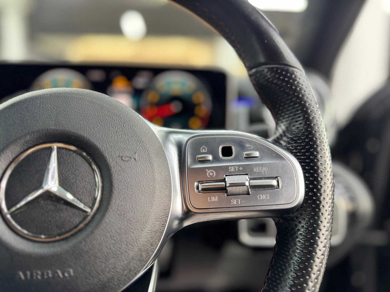 Mercedes-Benz A Class 1.3 A180 AMG Line (Premium) 7G-DCT Euro 6 (s/s) 5dr 5dr Automatic 2019